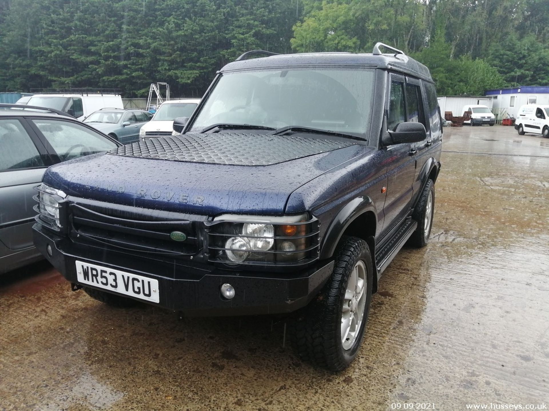 03/53 LAND ROVER DISCOVERY LANDMARK TD5 - 2495cc 5dr Estate (Blue, 155k) - Image 4 of 14