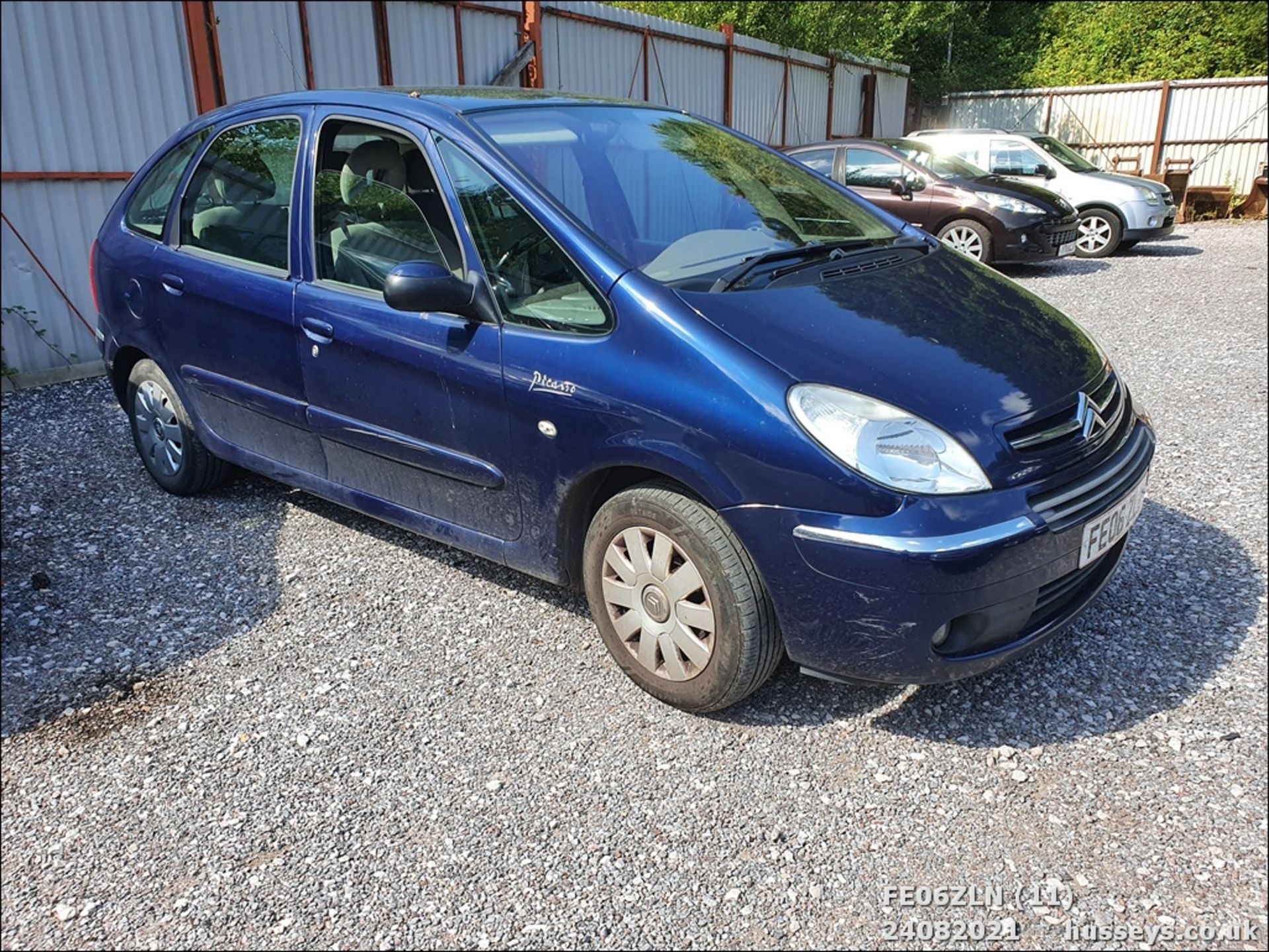 06/06 CITROEN XSARA PICASSO EXCL 92 - 1560cc 5dr MPV (Blue, 147k) - Image 11 of 17