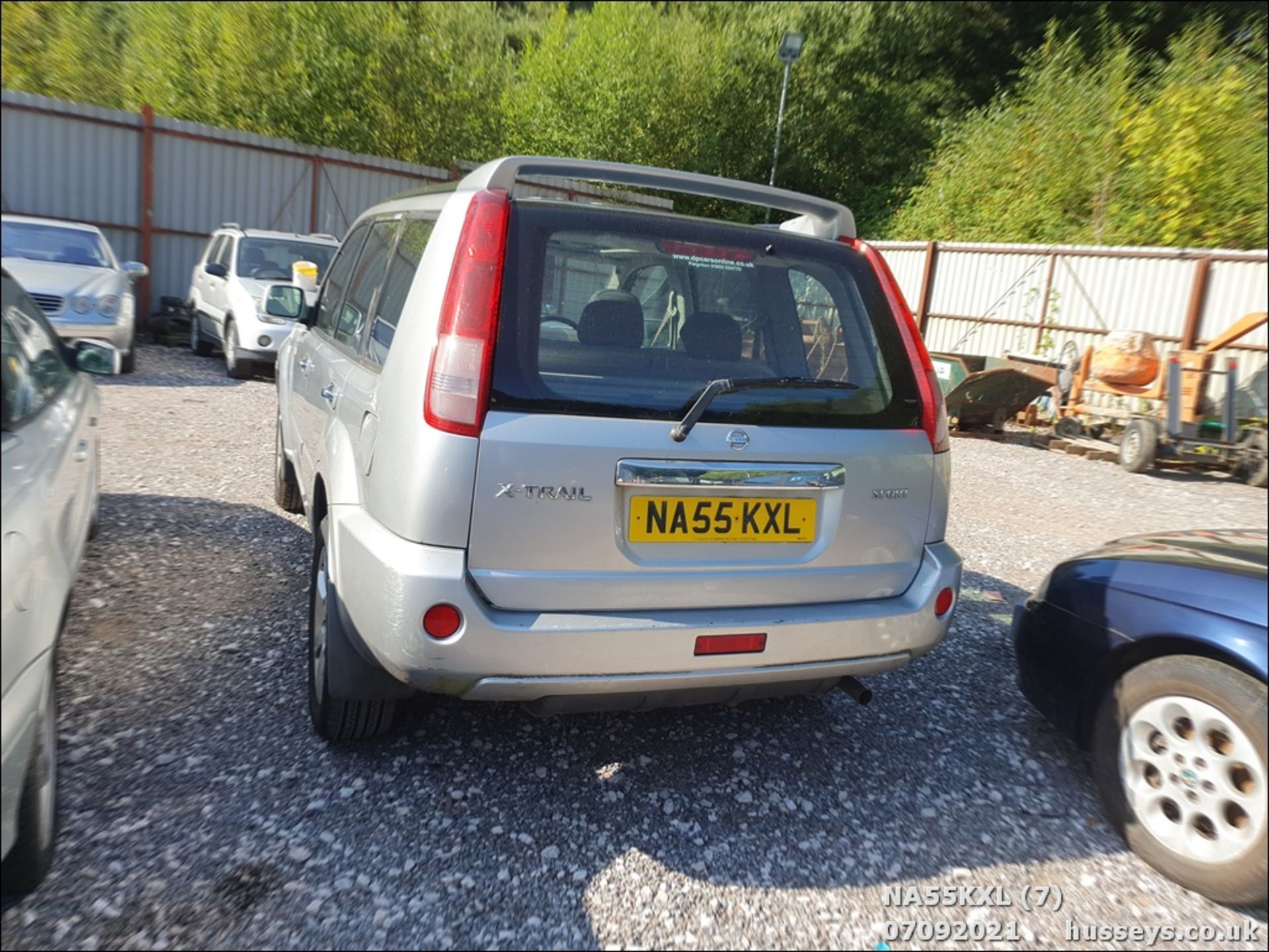 05/55 NISSAN X-TRAIL SPORT - 2488cc 5dr Estate (Silver, 99k) - Image 7 of 13