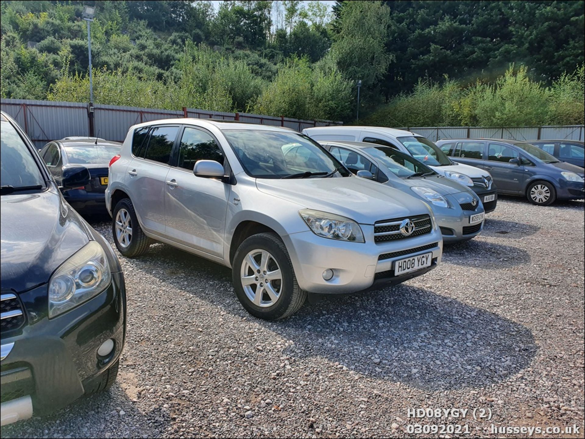 08/08 TOYOTA RAV4 XTR D-4D - 2231cc 5dr Estate (Silver, 117k) - Image 2 of 12