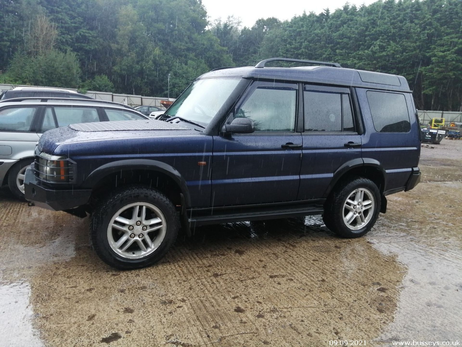 03/53 LAND ROVER DISCOVERY LANDMARK TD5 - 2495cc 5dr Estate (Blue, 155k) - Image 5 of 14