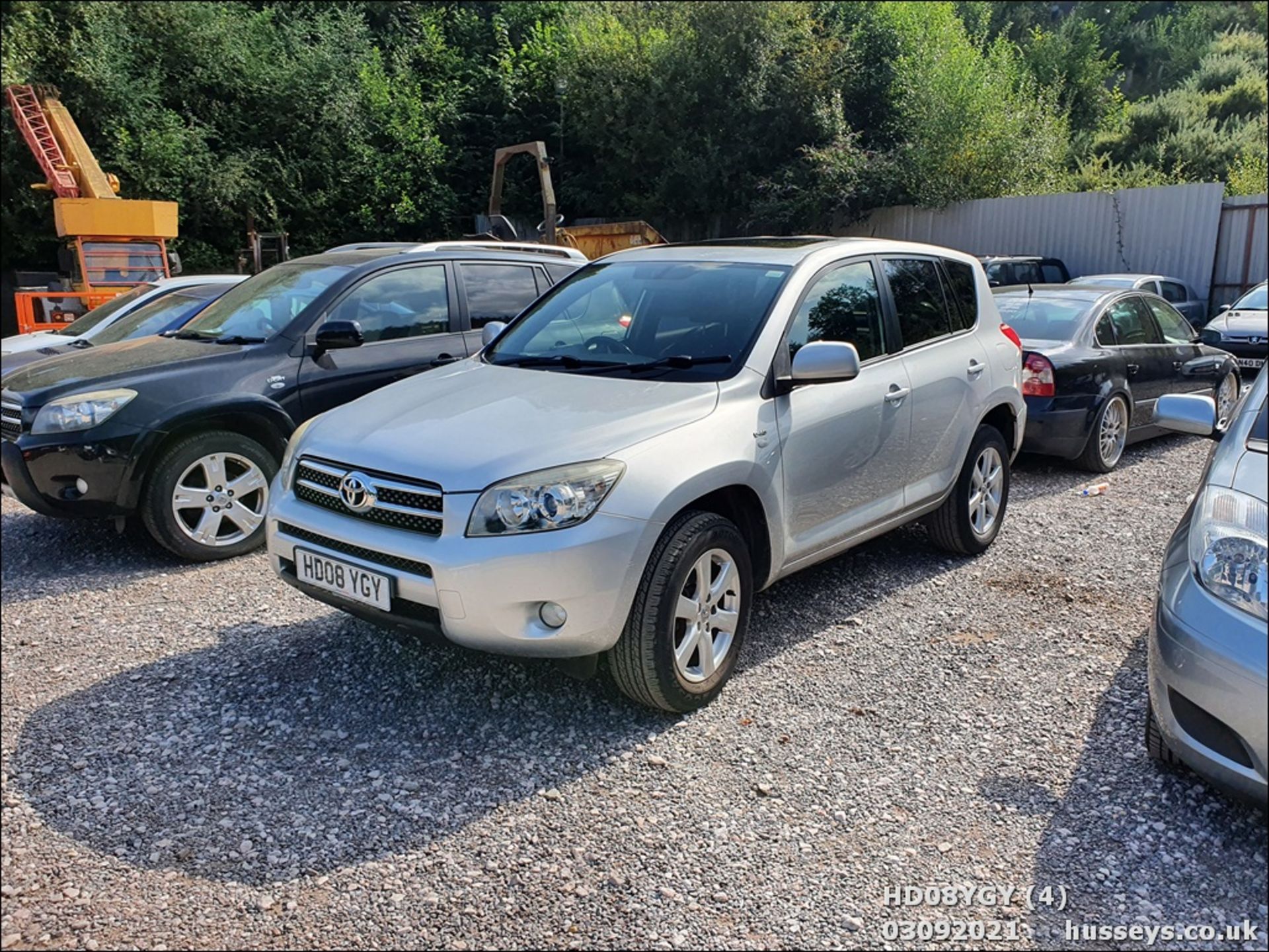 08/08 TOYOTA RAV4 XTR D-4D - 2231cc 5dr Estate (Silver, 117k) - Image 4 of 12