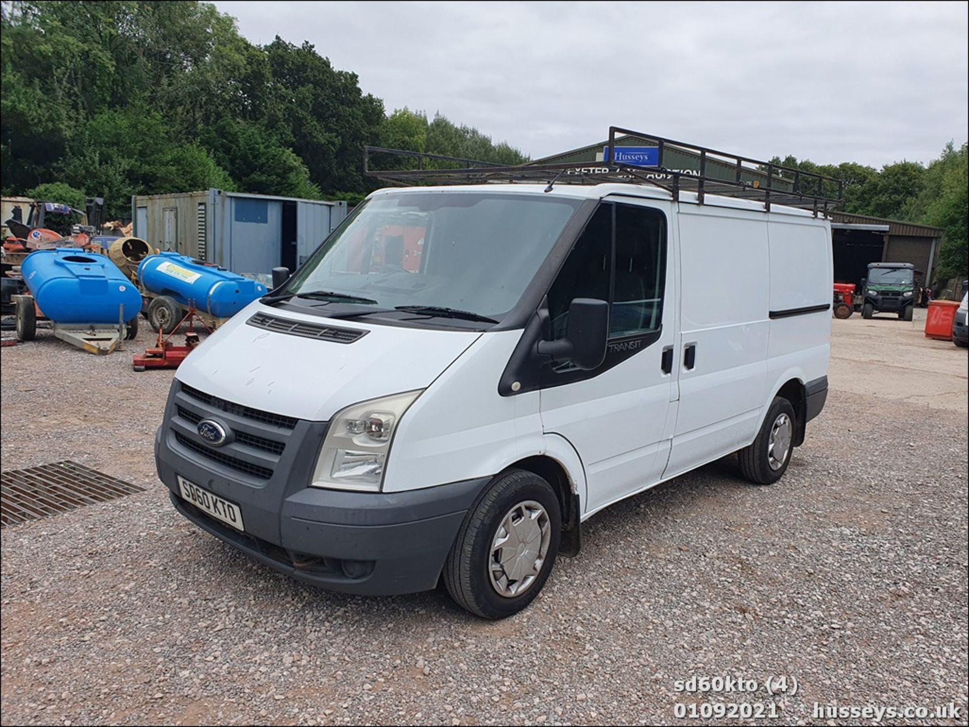 10/60 FORD TRANSIT 85 T260M FWD - 2198cc 5dr Van (White, 237k) - Image 9 of 23