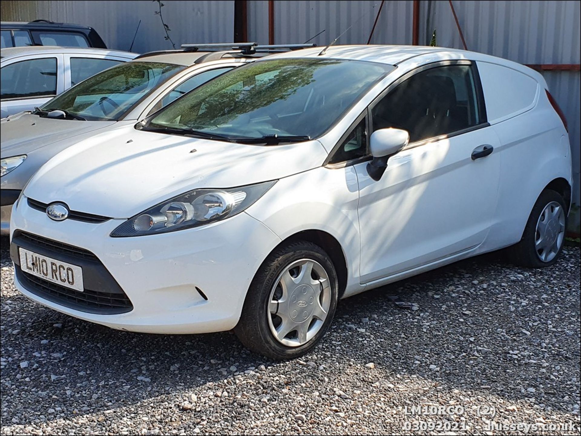 10/10 FORD FIESTA BASE TDCI 68 - 1399cc 3.dr Van (White, 127k)