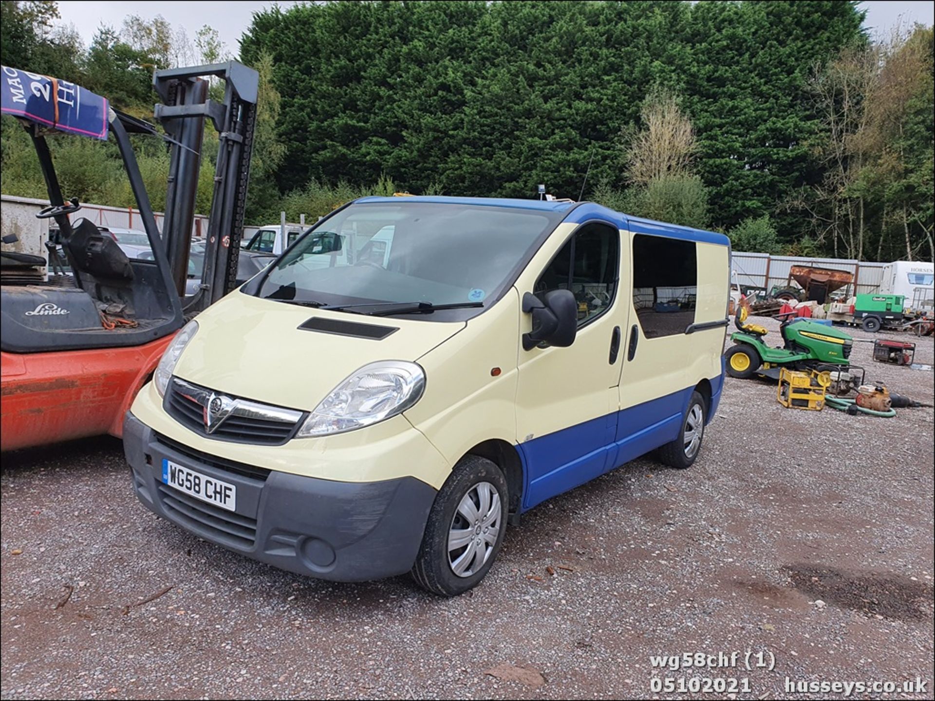 08/58 VAUXHALL VIVARO SPORTIVE CDTI SWB - 1995cc 5dr Van (Blue, 128k) - Image 3 of 17