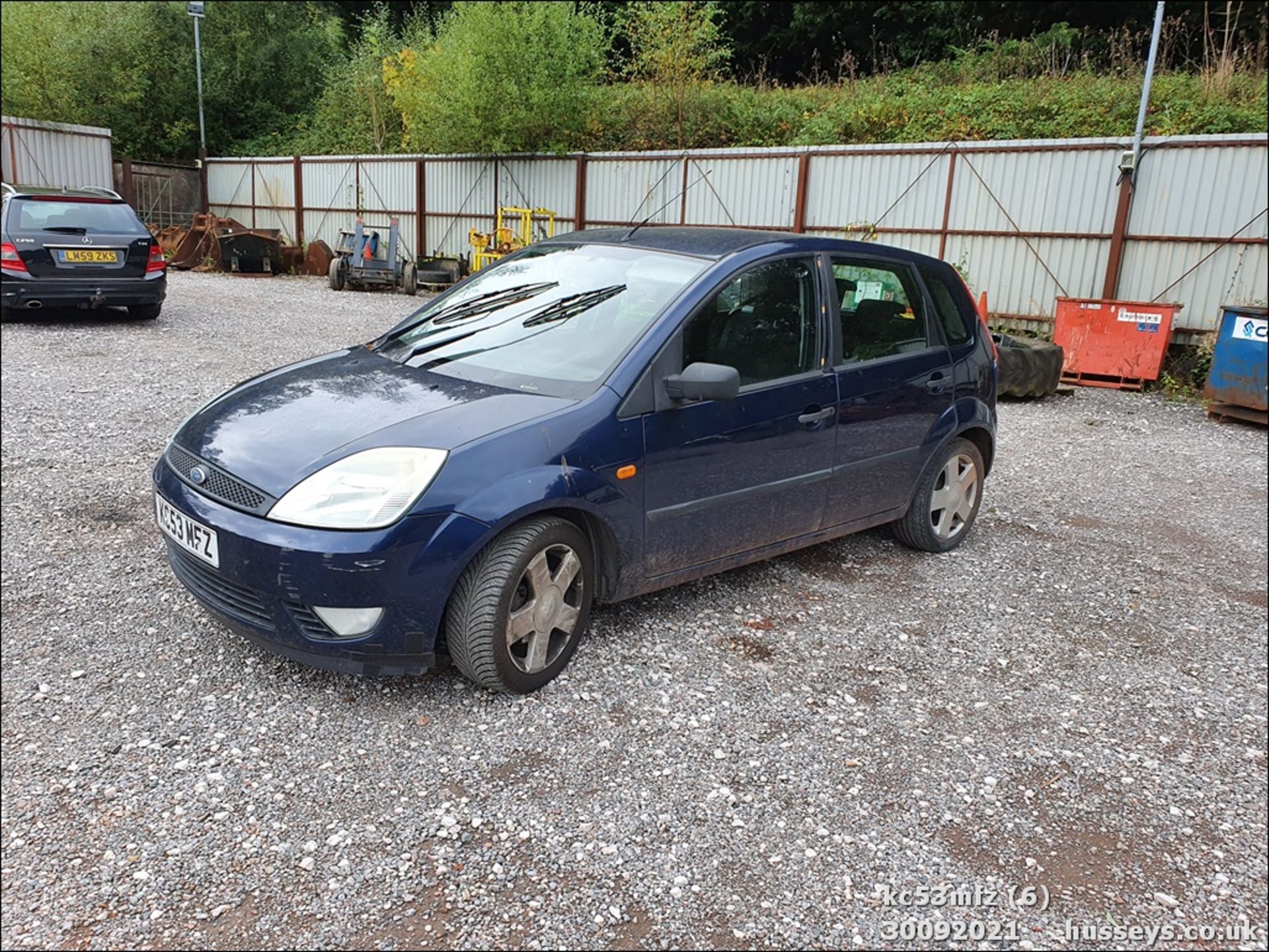 04/53 FORD FIESTA ZETEC - 1388cc 5dr Hatchback (Blue, 54k) - Image 6 of 18