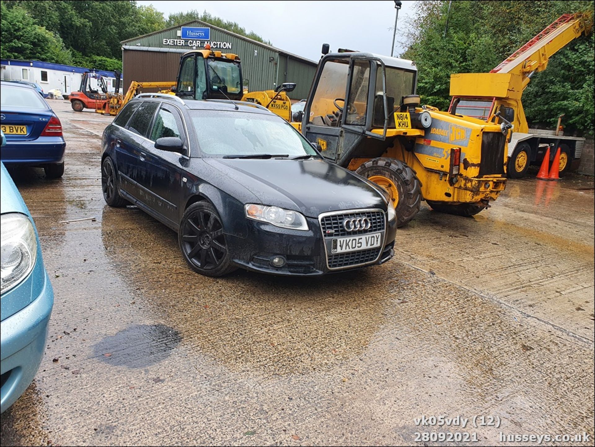 05/05 AUDI A4 S LINE TDI - 1986cc 5dr Estate (Black) - Image 12 of 13