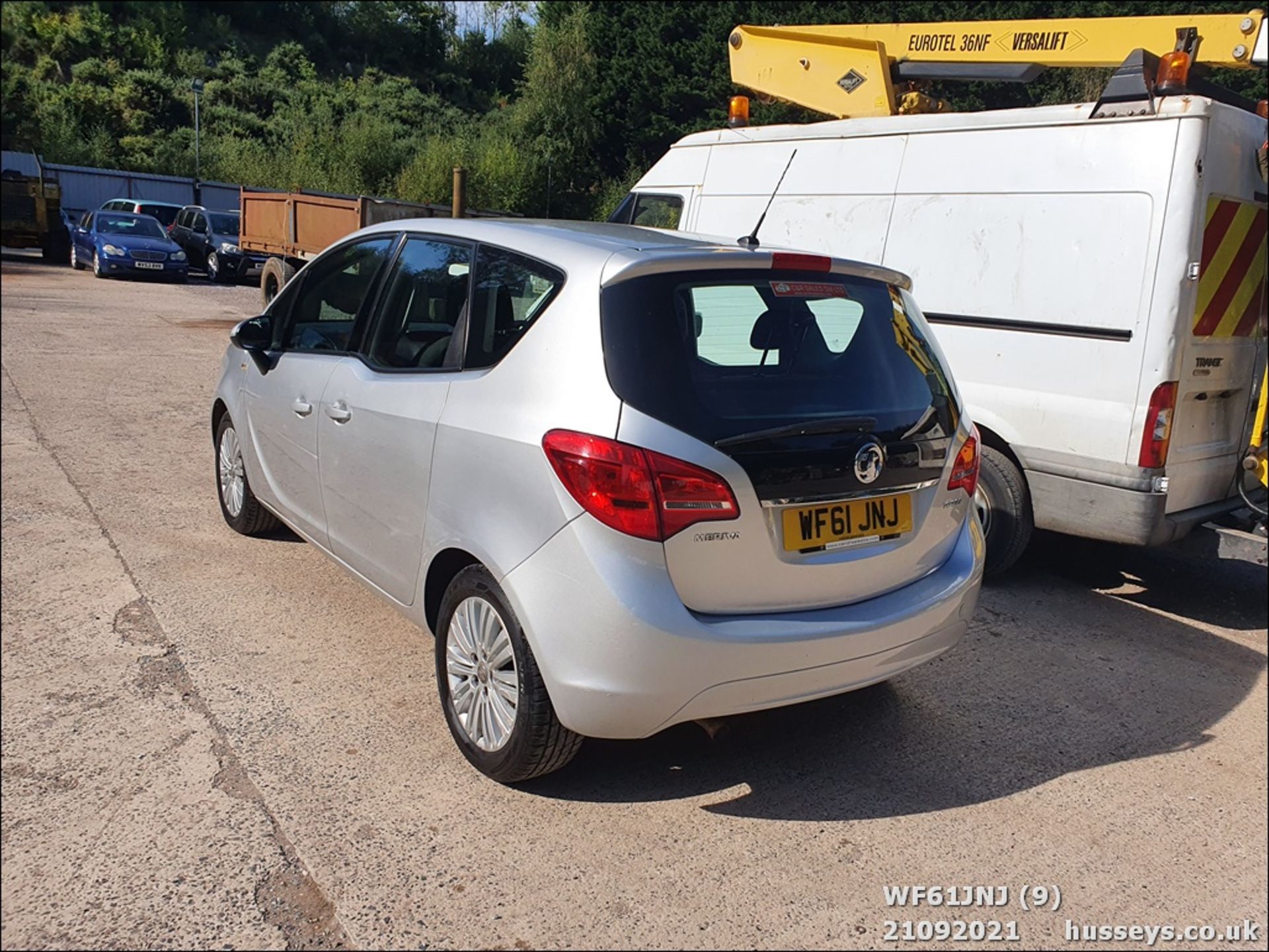 11/61 VAUXHALL MERIVA EXCITE TURBO - 1364cc 5dr MPV (Silver, 47k) - Image 9 of 14