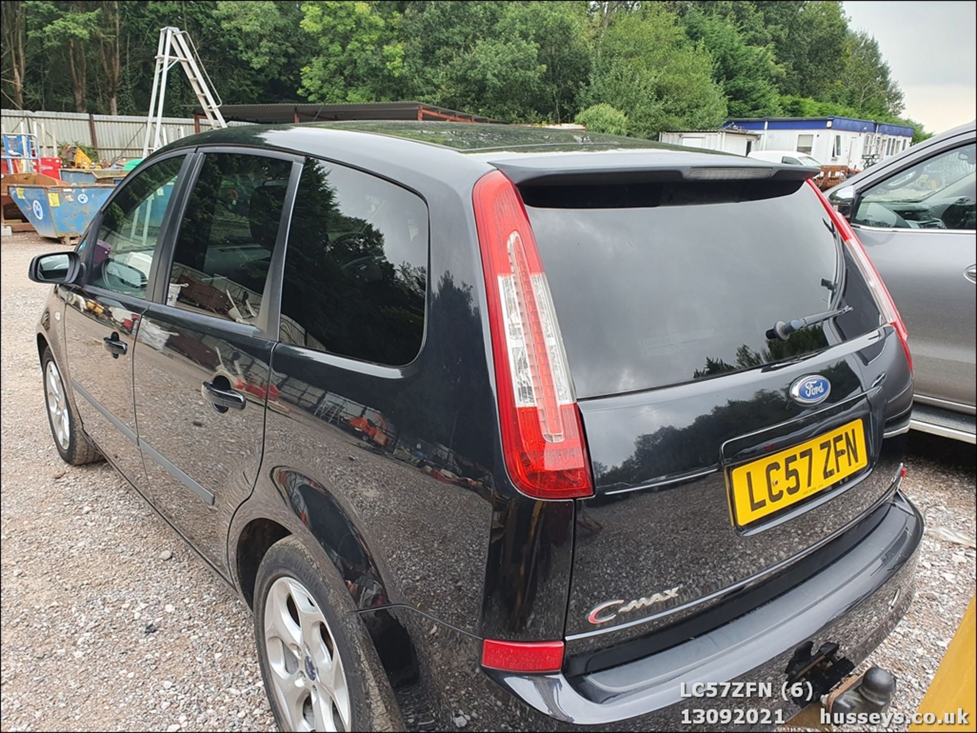 08/57 FORD C-MAX ZETEC TD 90 - 1560cc 5dr MPV (Black, 125k) - Image 6 of 17