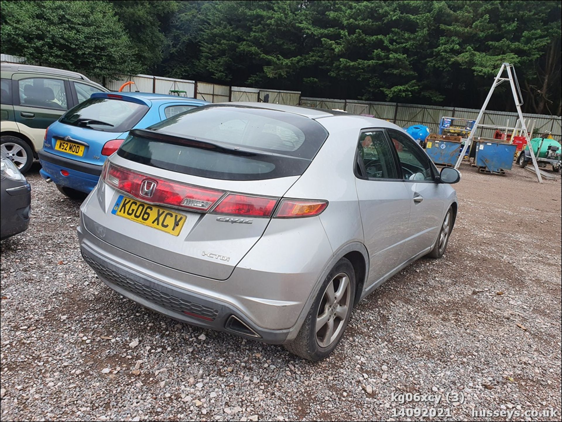 06/06 HONDA CIVIC ES I-CTDI - 2204cc 5dr Hatchback (Silver, 124k) - Image 4 of 14