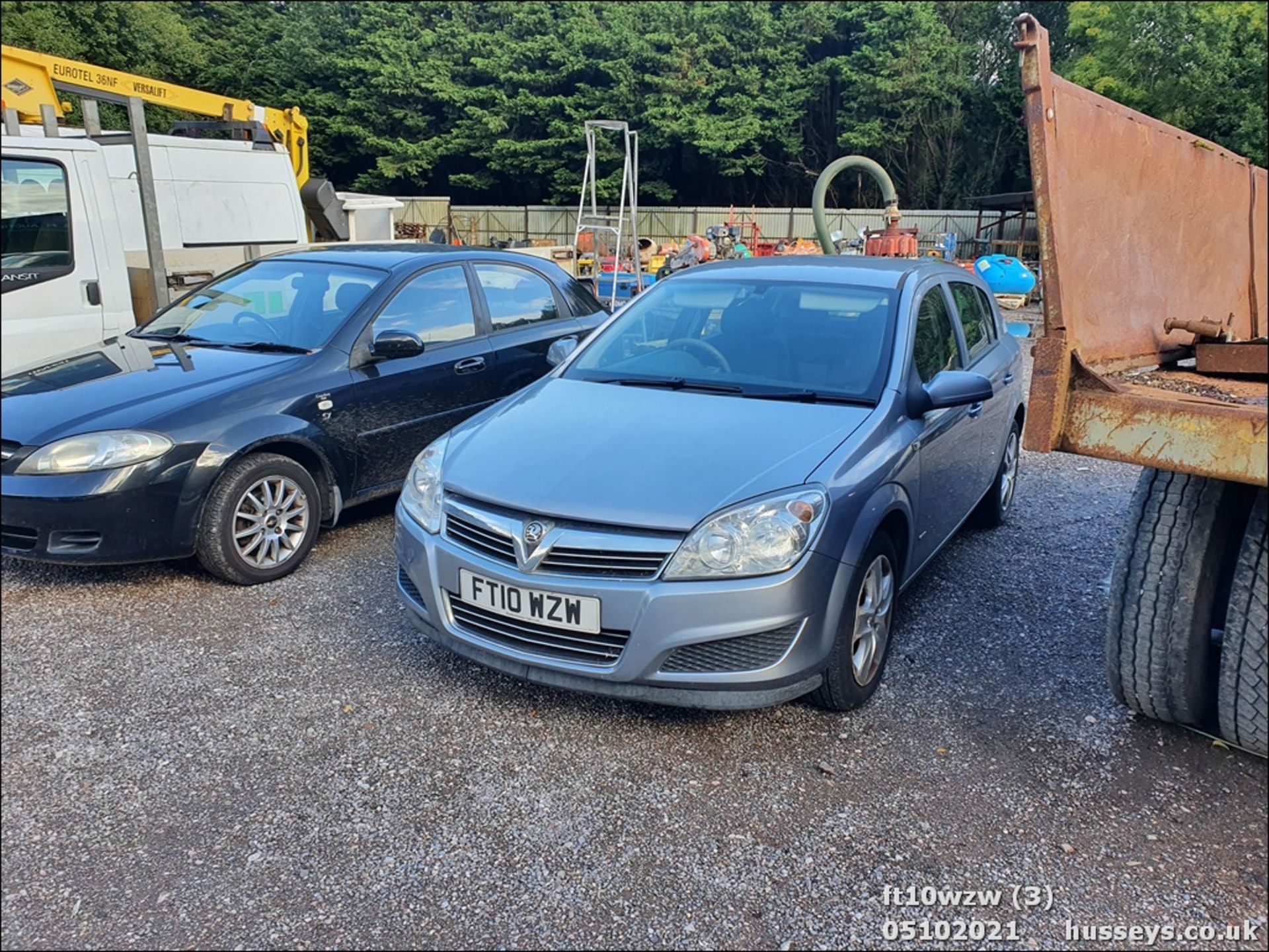 10/10 VAUXHALL ASTRA CLUB - 1364cc 5dr Hatchback (Silver, 83k) - Image 2 of 12