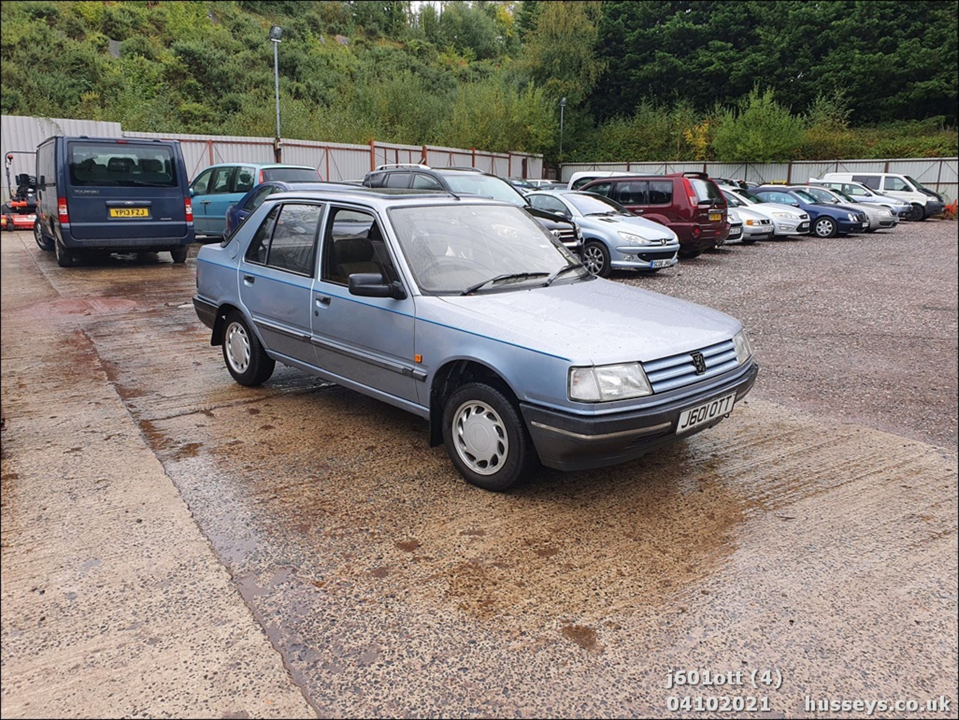 1992 PEUGEOT 309 GL AUTO - 1580cc 5dr Hatchback (Blue) - Image 4 of 15