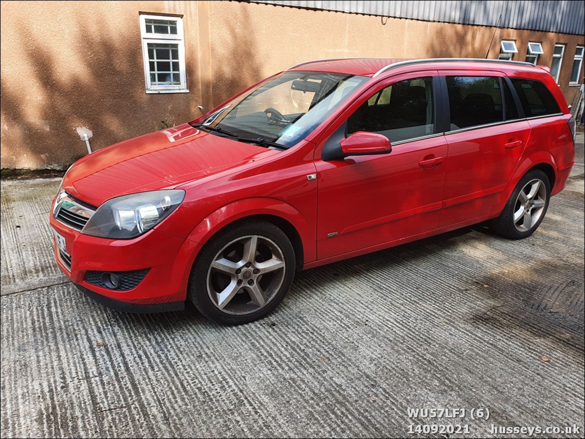 07/57 VAUXHALL ASTRA SRI CDTI 100 - 1686cc 5dr Estate (Red, 150k) - Image 6 of 17