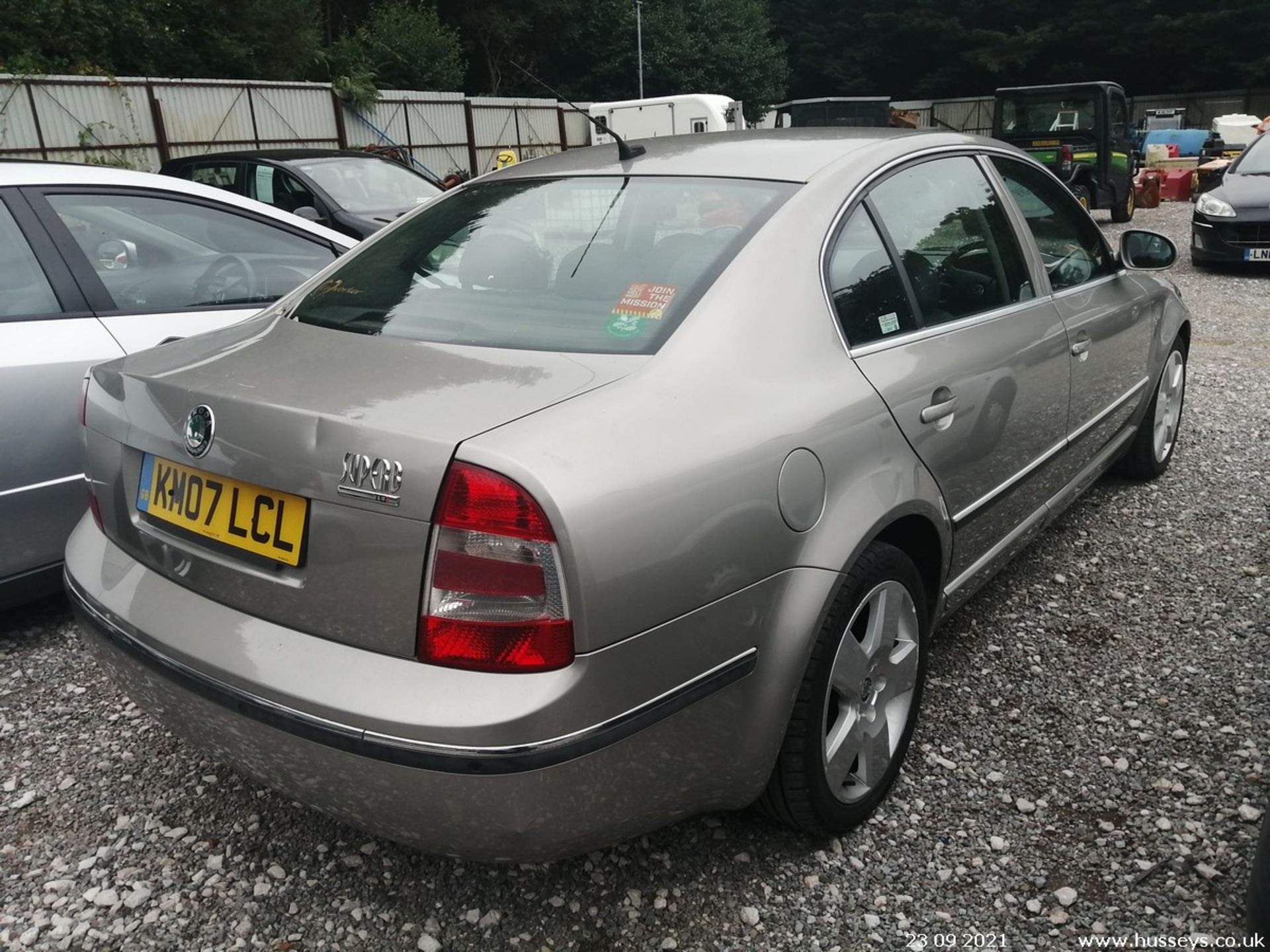 07/07 SKODA SUPERB ELEGANCE TDI - 1968cc 4dr Saloon (Beige, 130k) - Image 5 of 10