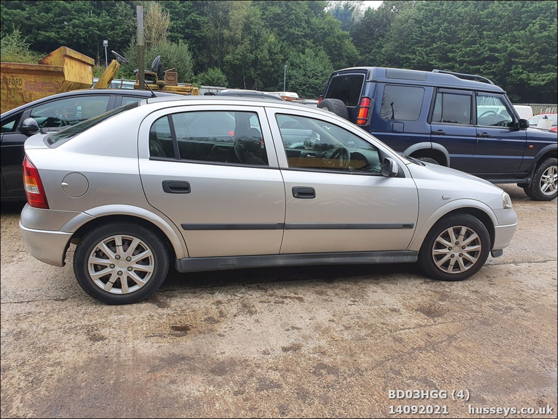 03/03 VAUXHALL ASTRA CLUB 8V - 1598cc 5dr Hatchback (Silver) - Image 4 of 14