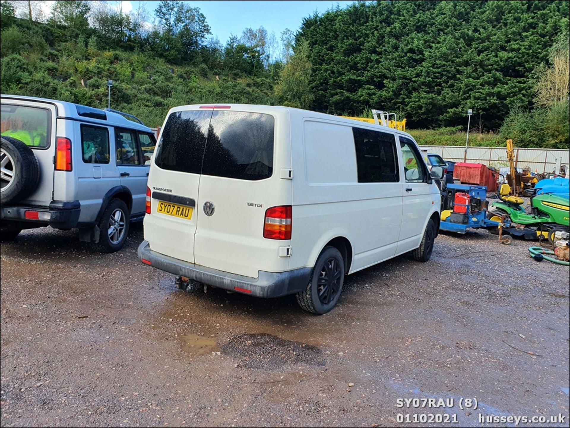 07/07 VOLKSWAGEN TRANSPORTER T28 102 TDI SWB - 1896cc 5dr Van (White, 120k) - Image 8 of 20