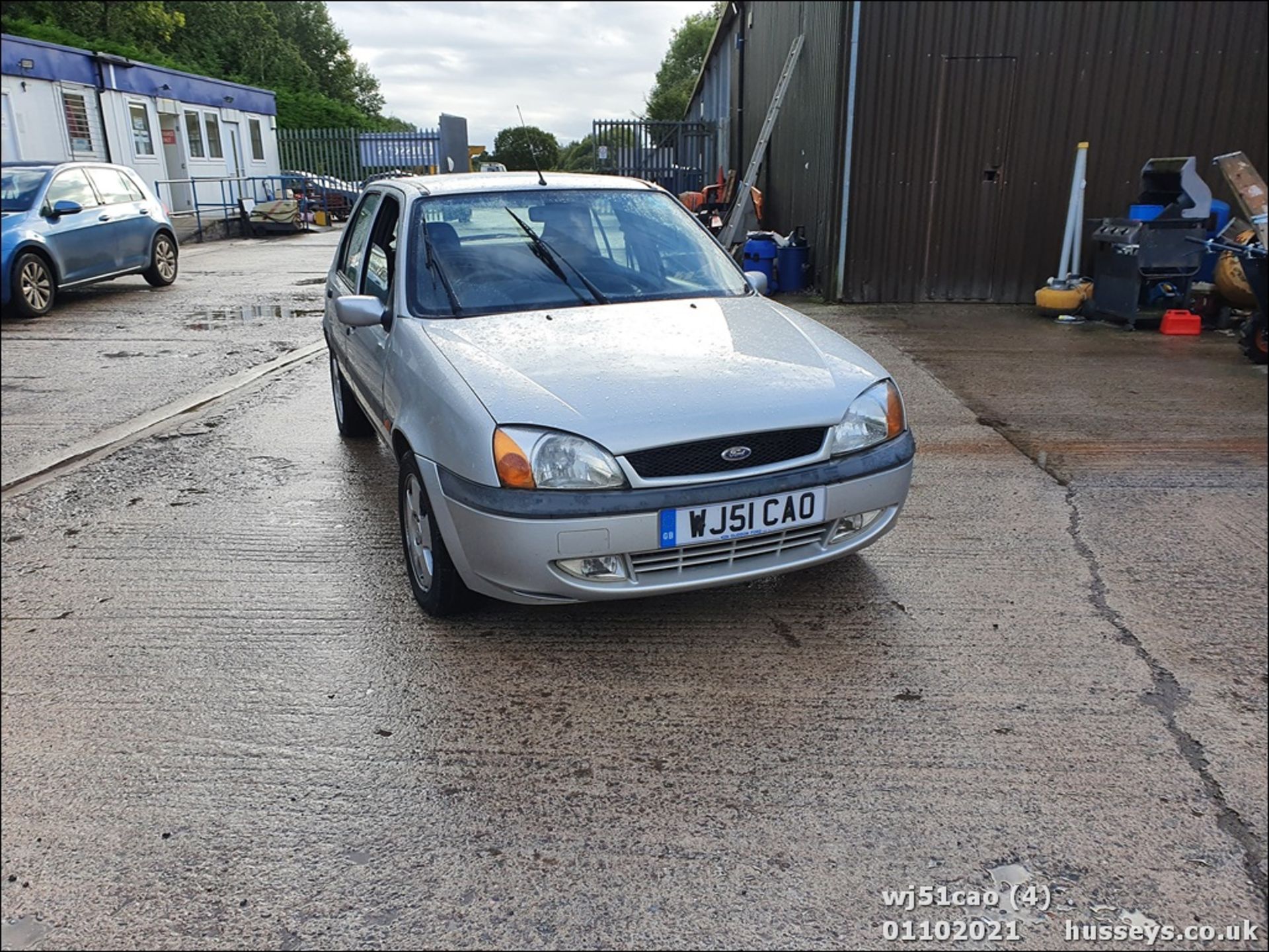 02/51 FORD FIESTA FREESTYLE - 1242cc 5dr Hatchback (Silver, 60k) - Image 4 of 17