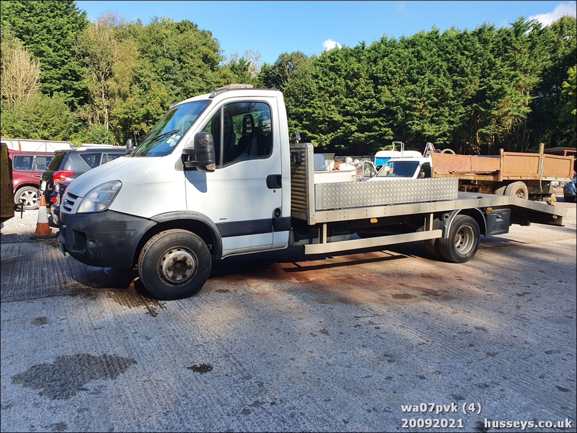 07/07 IVECO DAILY 65C18 BEAVERTAIL - 2998cc 2dr (White) - Image 3 of 11