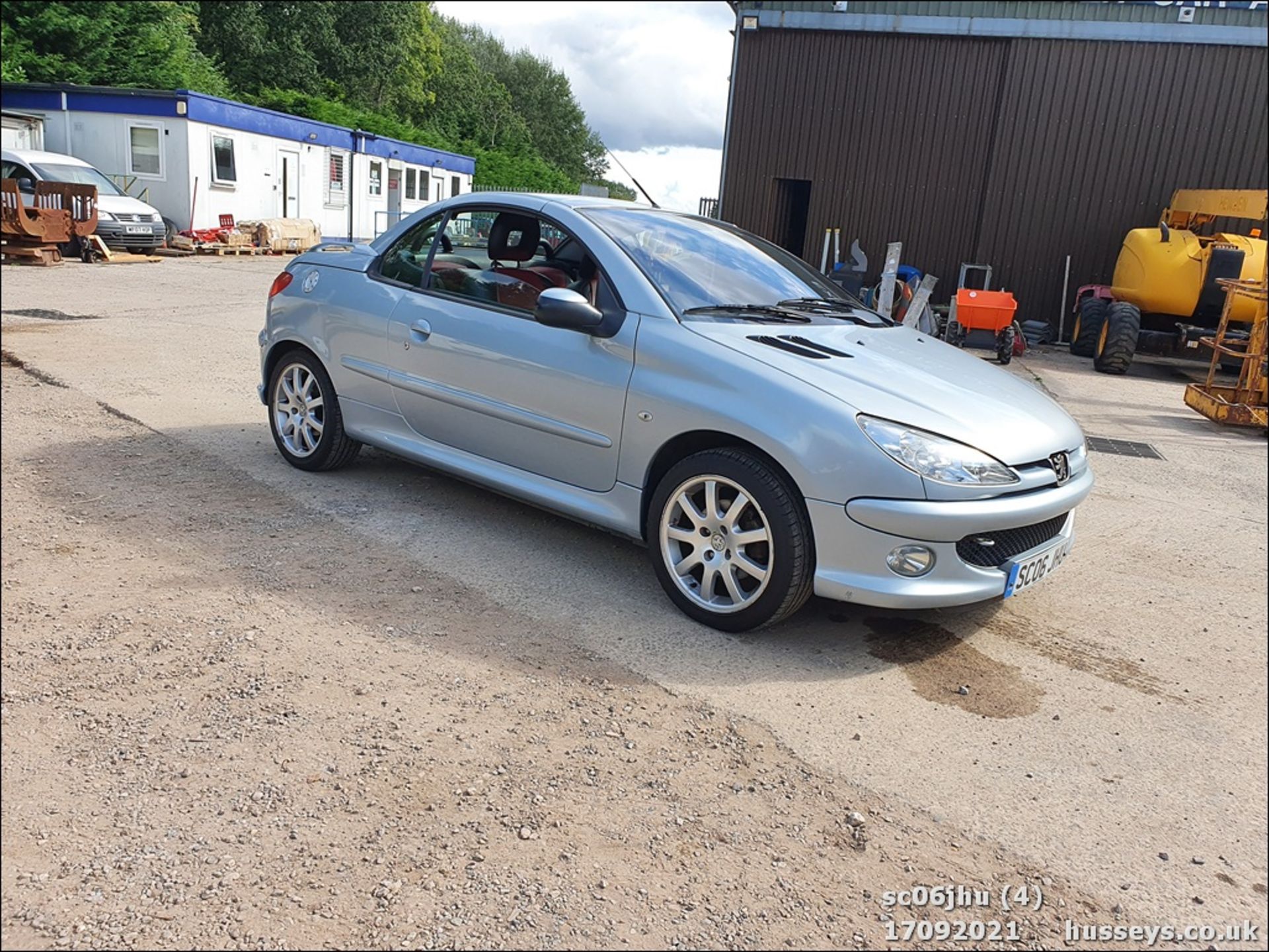 06/06 PEUGEOT 206 ALLURE CC - 1587cc 2dr Convertible (Silver, 84k) - Image 5 of 22