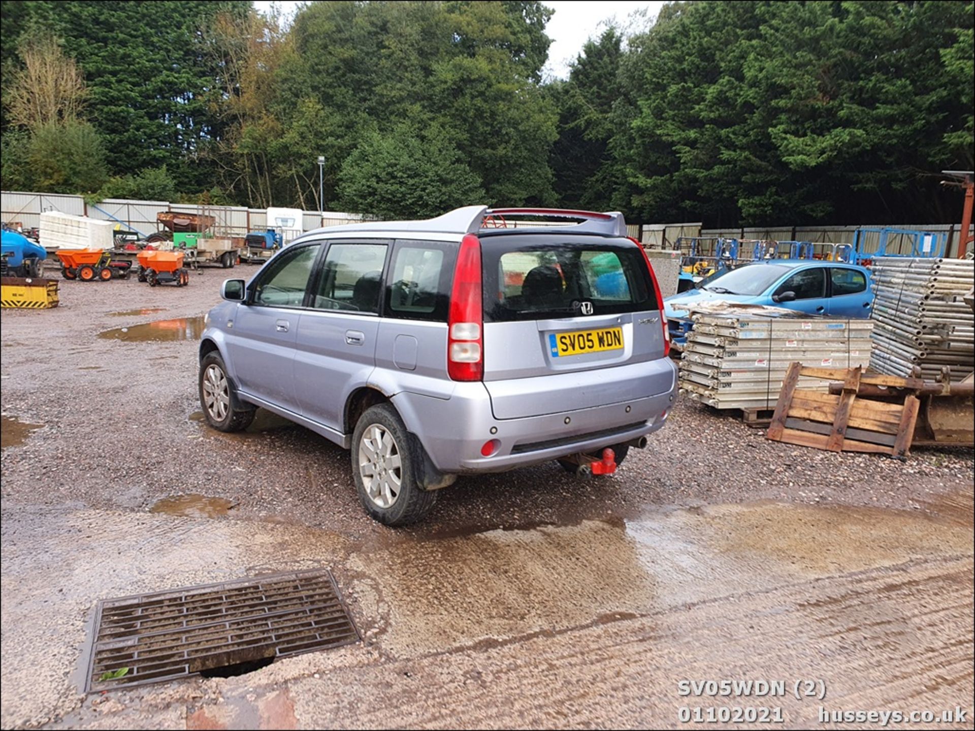 05/05 HONDA HR-V VTEC 4WD - 1590cc 5dr Estate (Silver, 123k) - Image 5 of 16