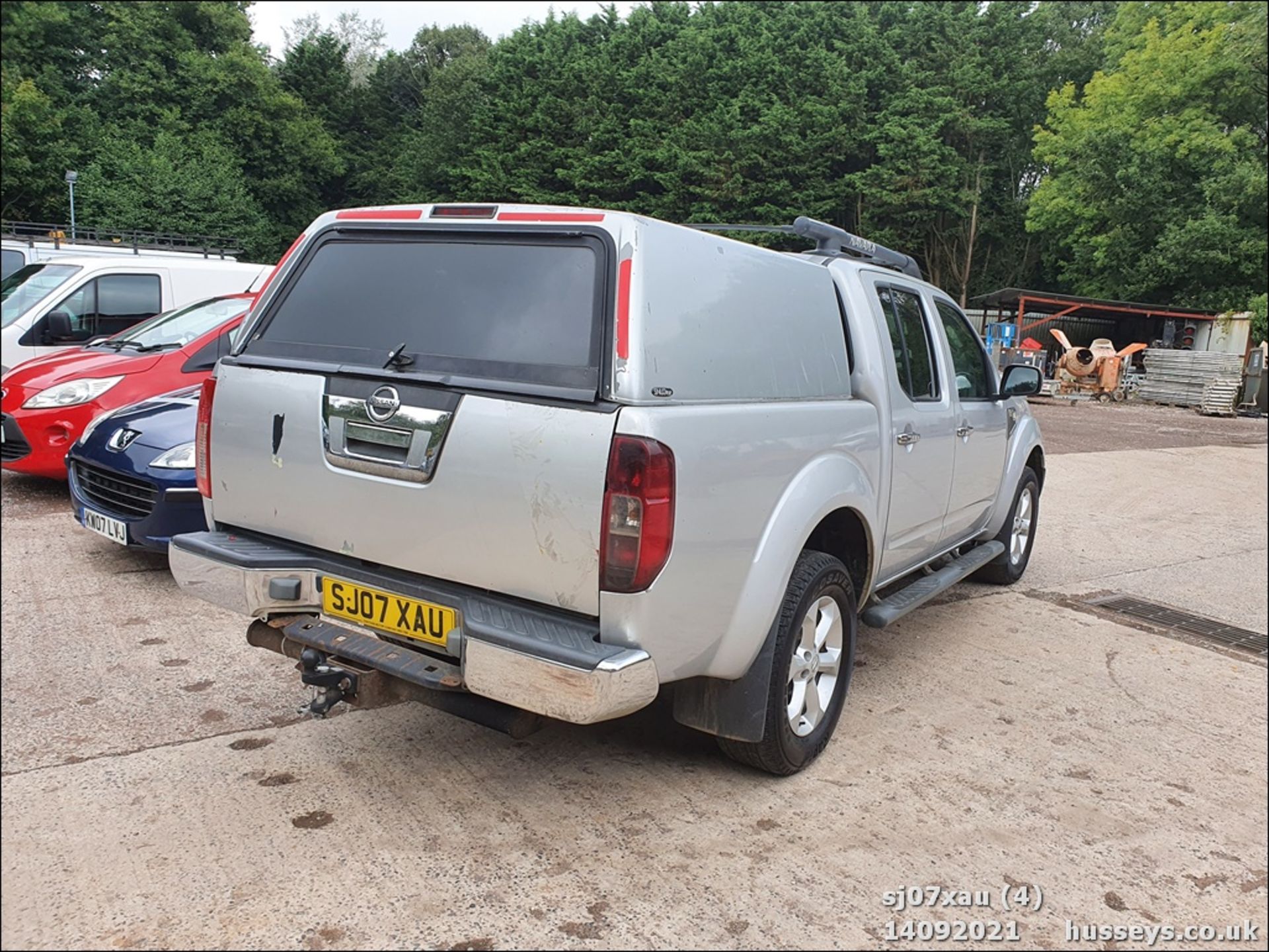 07/07 NISSAN NAVARA D/C OUTLAW DCI - 2488cc 4dr 4x4 (Silver, 166k) - Image 4 of 15