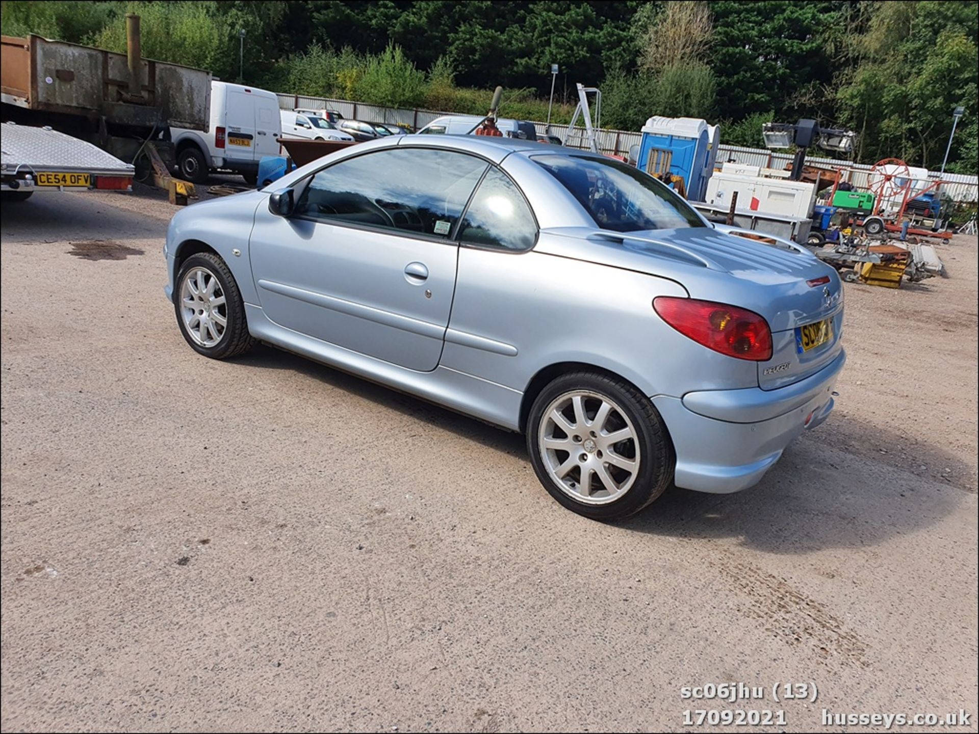 06/06 PEUGEOT 206 ALLURE CC - 1587cc 2dr Convertible (Silver, 84k) - Image 8 of 22