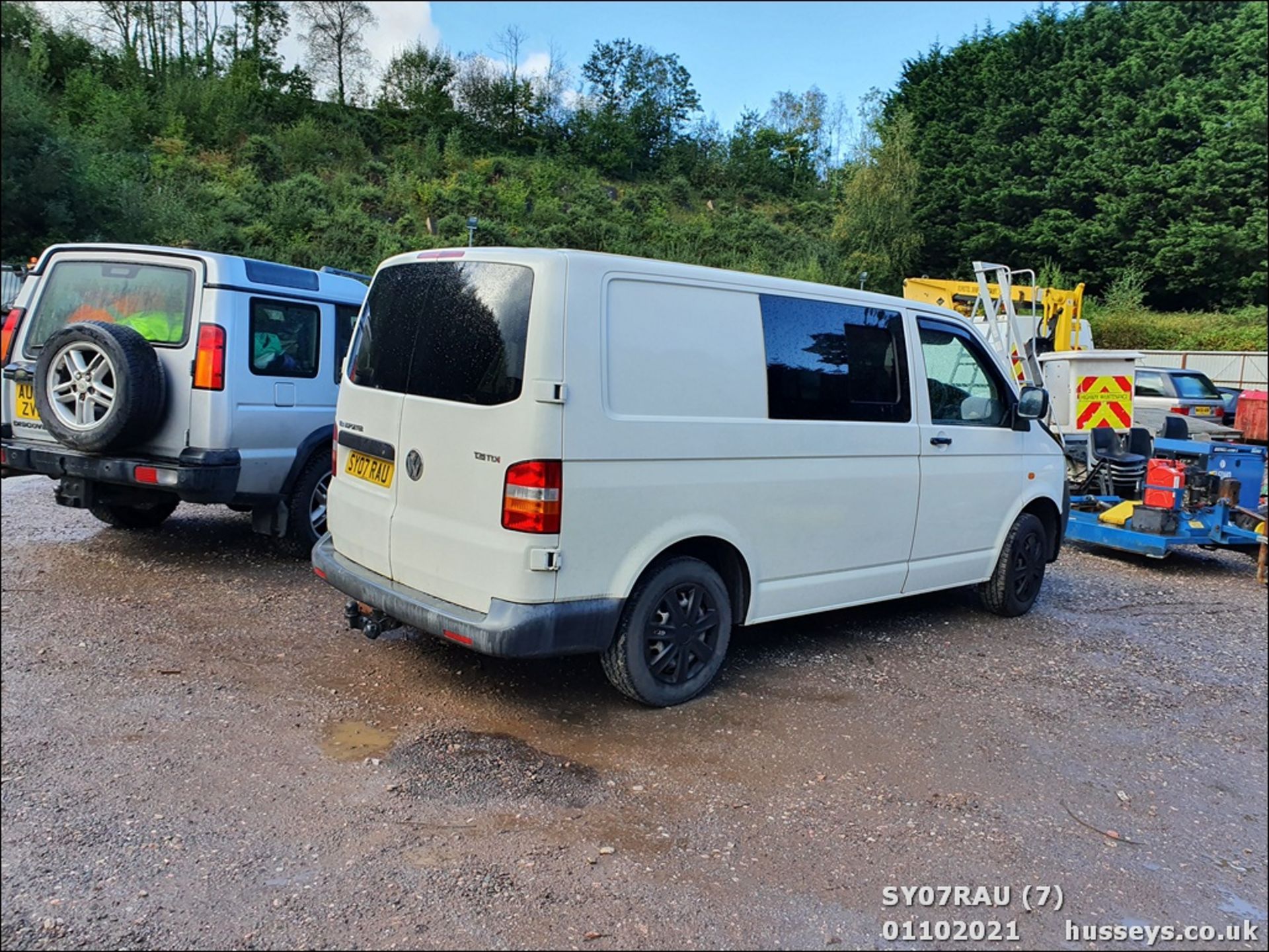 07/07 VOLKSWAGEN TRANSPORTER T28 102 TDI SWB - 1896cc 5dr Van (White, 120k) - Image 7 of 20