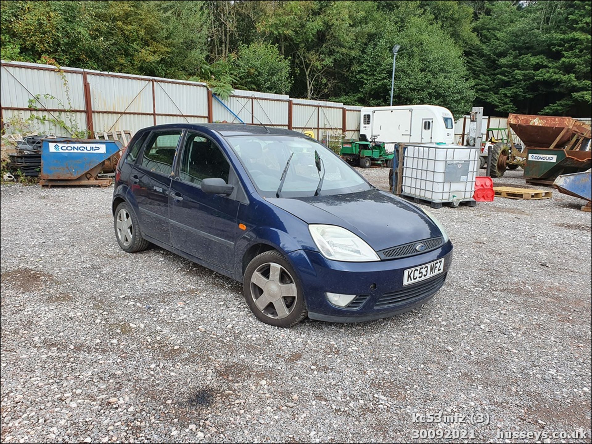 04/53 FORD FIESTA ZETEC - 1388cc 5dr Hatchback (Blue, 54k) - Image 2 of 18