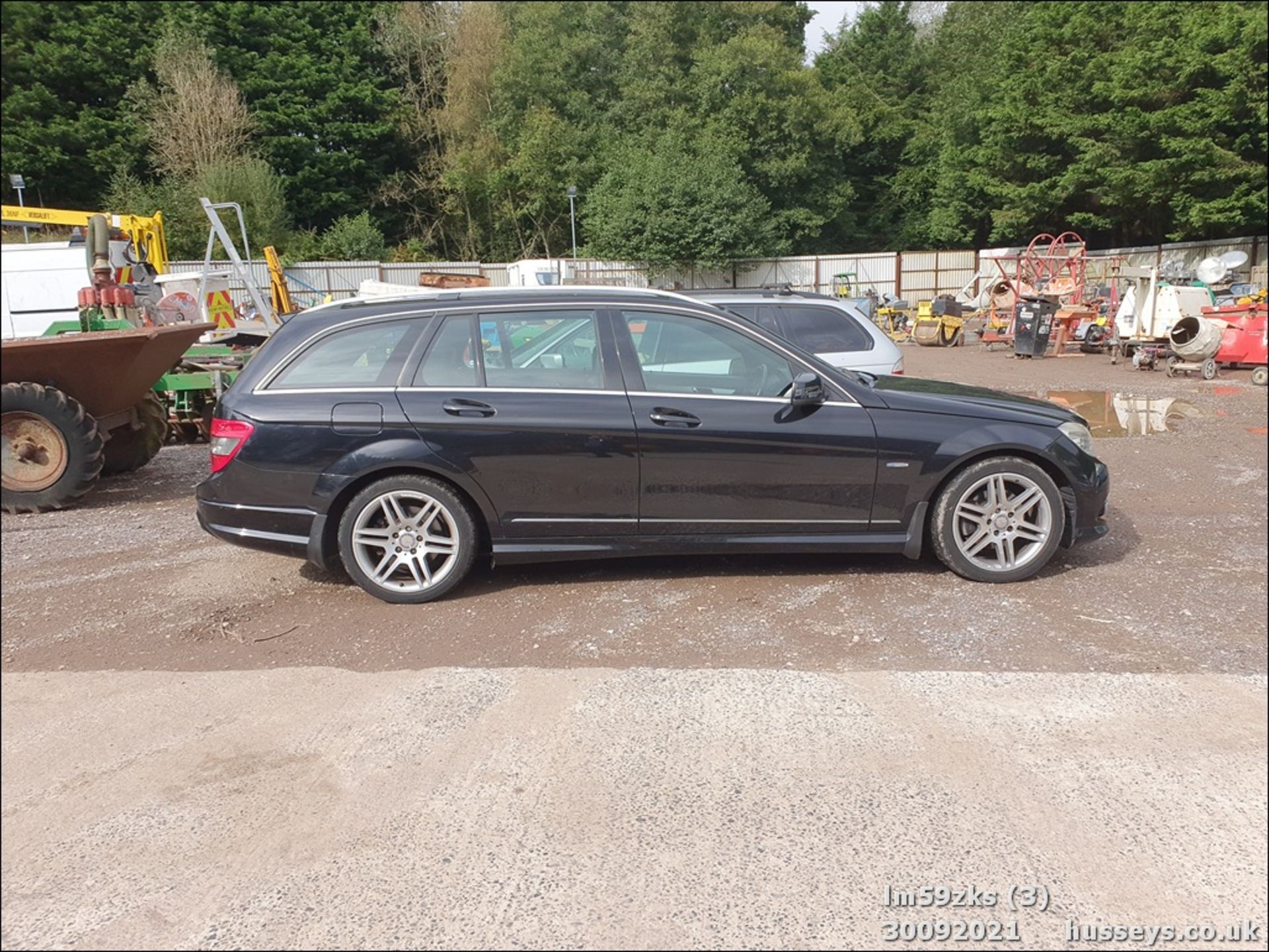 09/59 MERCEDES-BENZ C250 BLUEF-CY SPORT CDI A - 2143cc 5dr Estate (Black, 134k) - Image 2 of 19