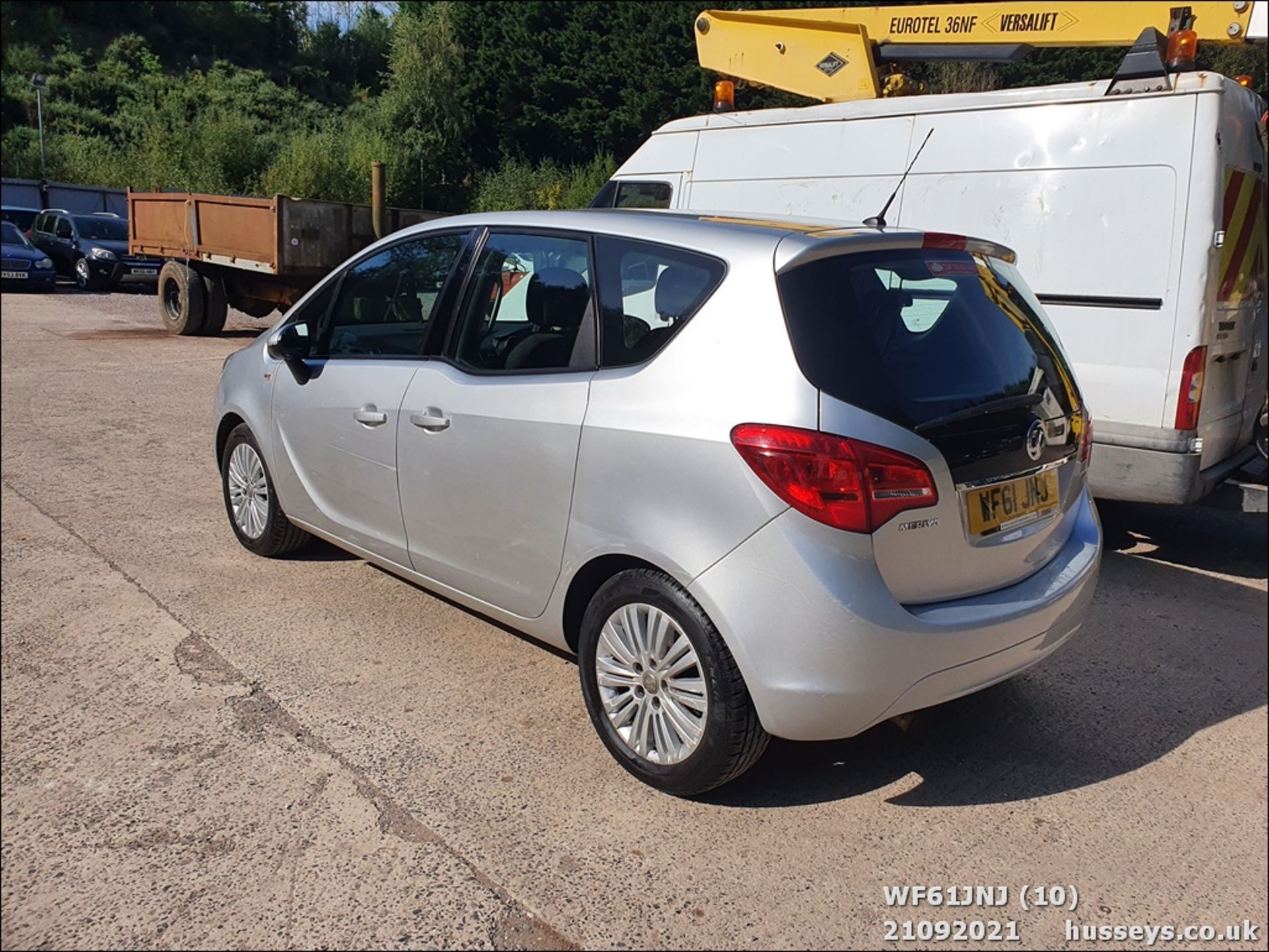 11/61 VAUXHALL MERIVA EXCITE TURBO - 1364cc 5dr MPV (Silver, 47k) - Image 10 of 14