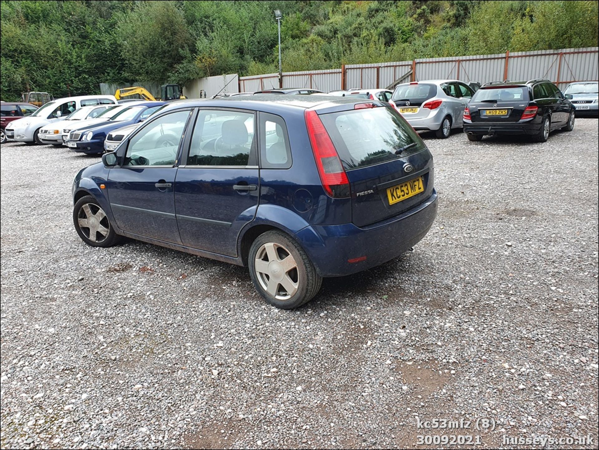 04/53 FORD FIESTA ZETEC - 1388cc 5dr Hatchback (Blue, 54k) - Image 8 of 18