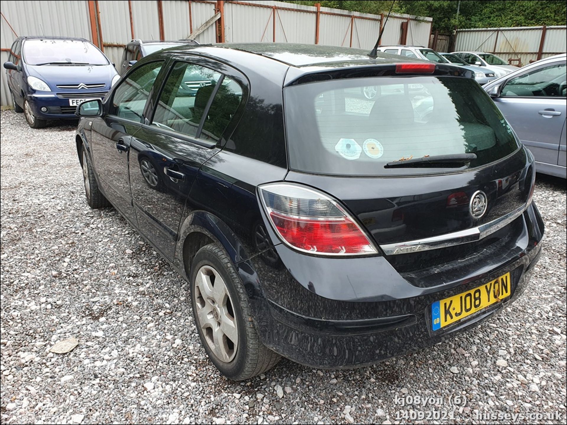 08/08 VAUXHALL ASTRA CLUB TWINPORT - 1364cc 5dr Hatchback (Black, 135k) - Image 6 of 13