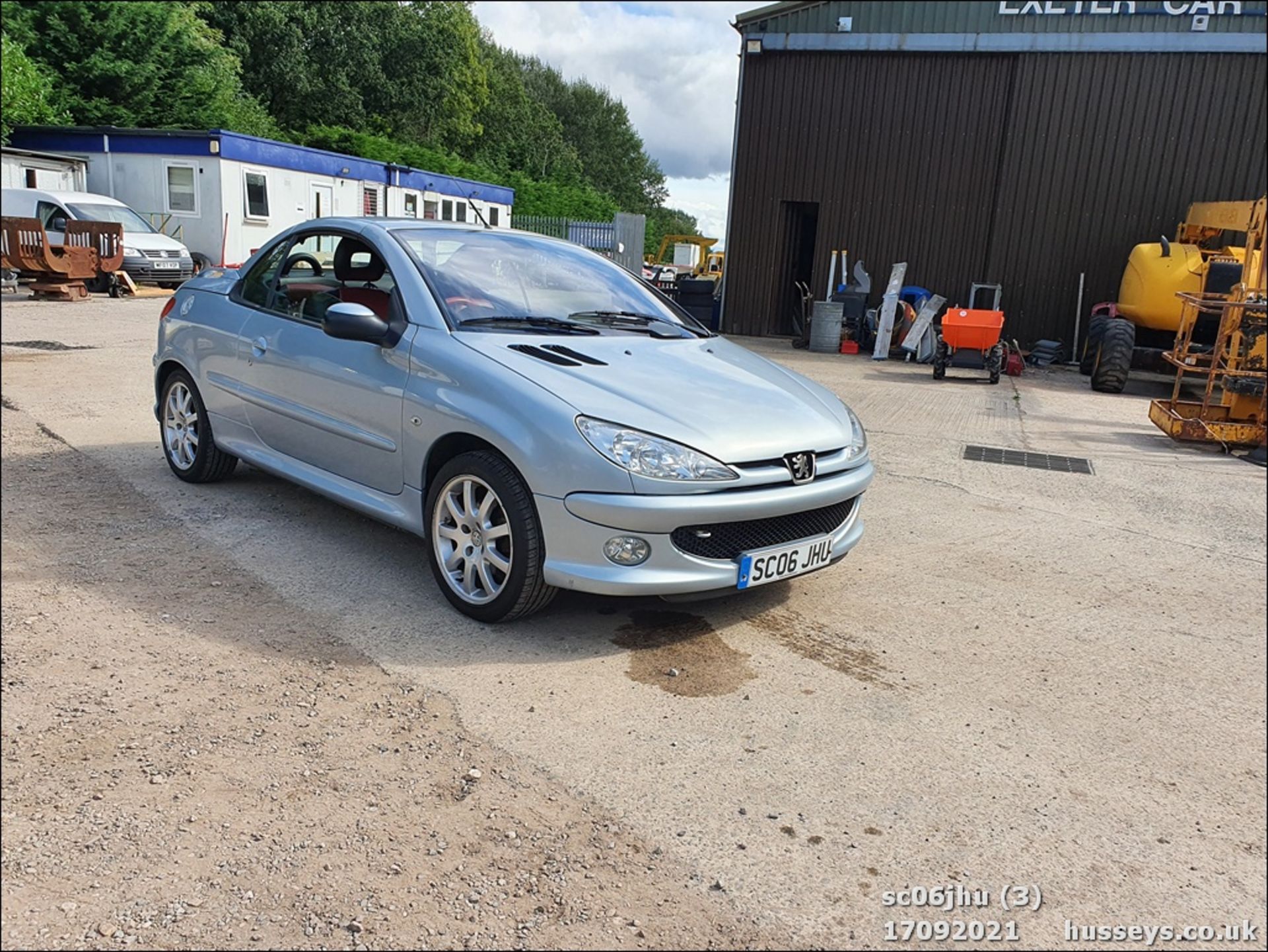 06/06 PEUGEOT 206 ALLURE CC - 1587cc 2dr Convertible (Silver, 84k) - Image 4 of 22