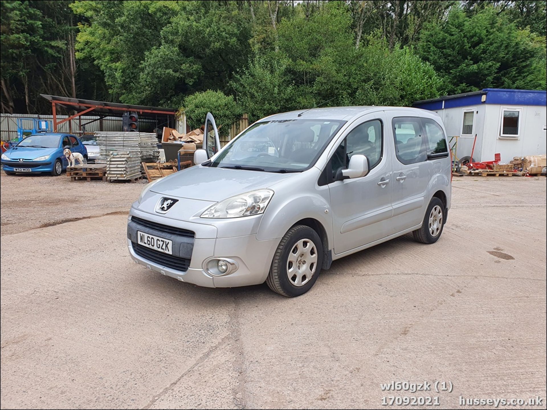 11/60 PEUGEOT PARTNER TEPEE S HDI 92 - 1560cc 5dr MPV (Silver, 89k) - Image 2 of 23