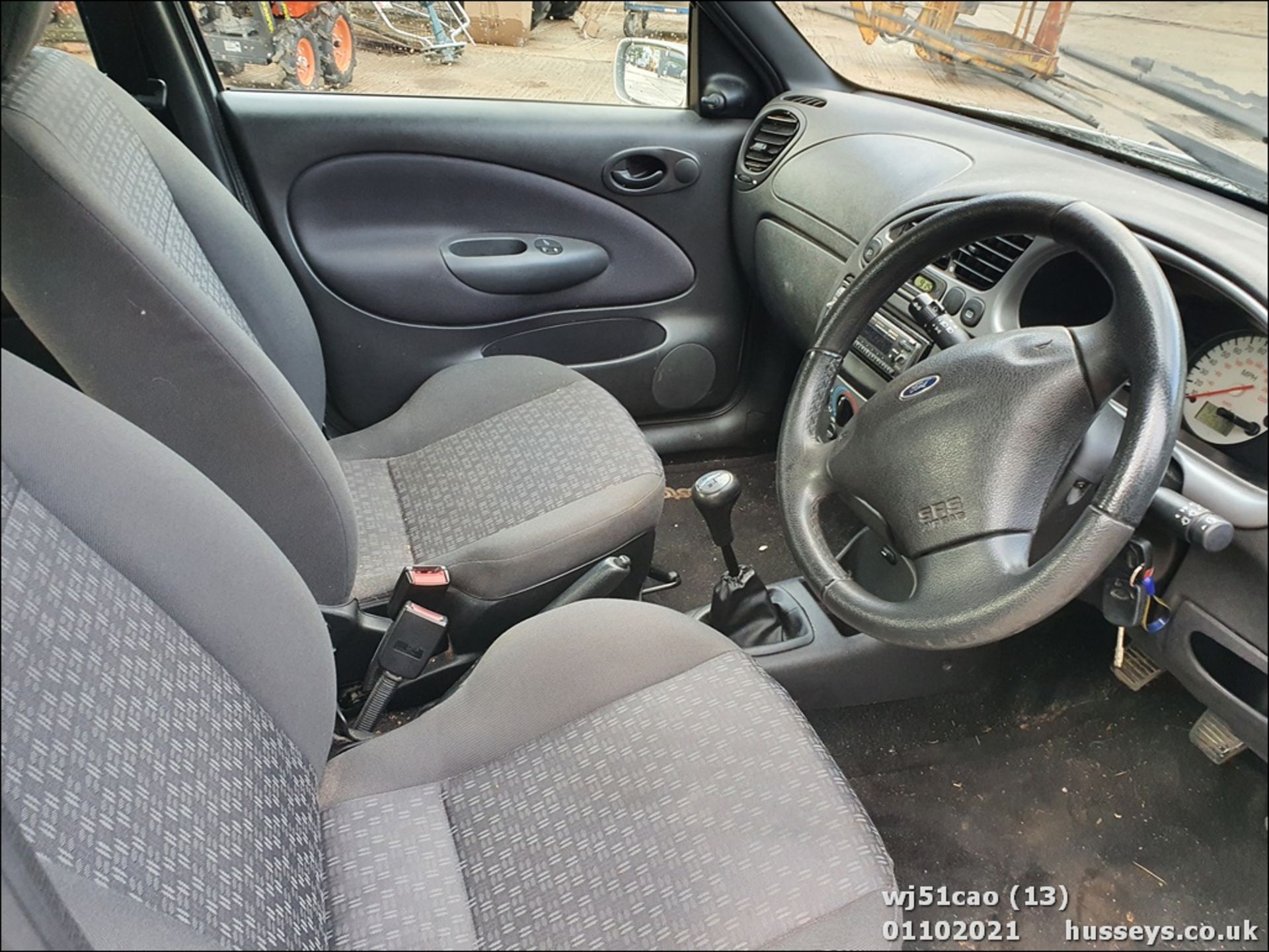 02/51 FORD FIESTA FREESTYLE - 1242cc 5dr Hatchback (Silver, 60k) - Image 13 of 17