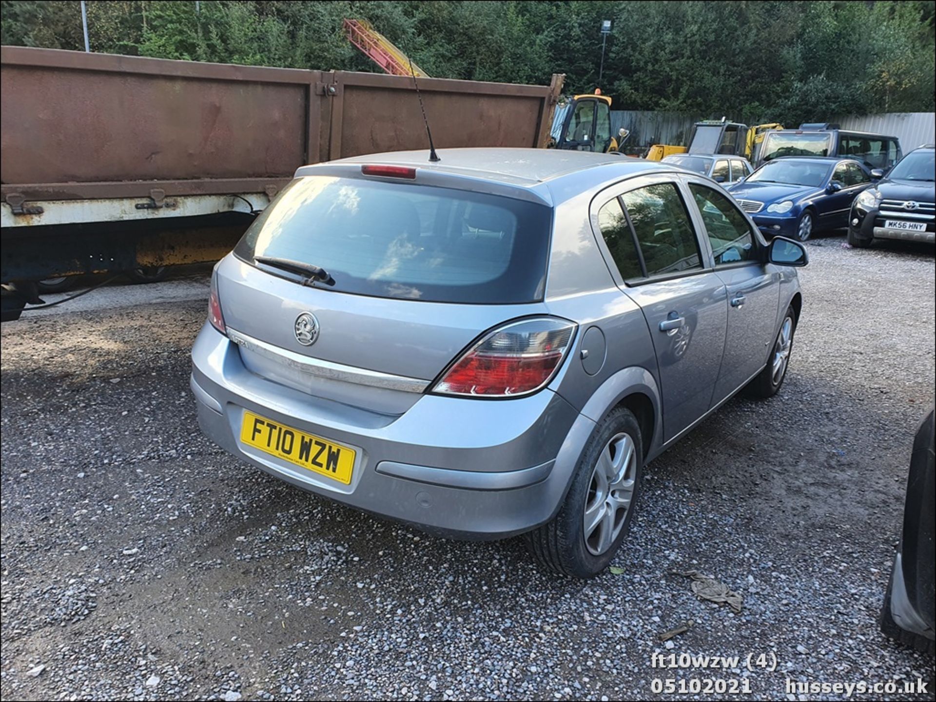 10/10 VAUXHALL ASTRA CLUB - 1364cc 5dr Hatchback (Silver, 83k) - Image 3 of 12