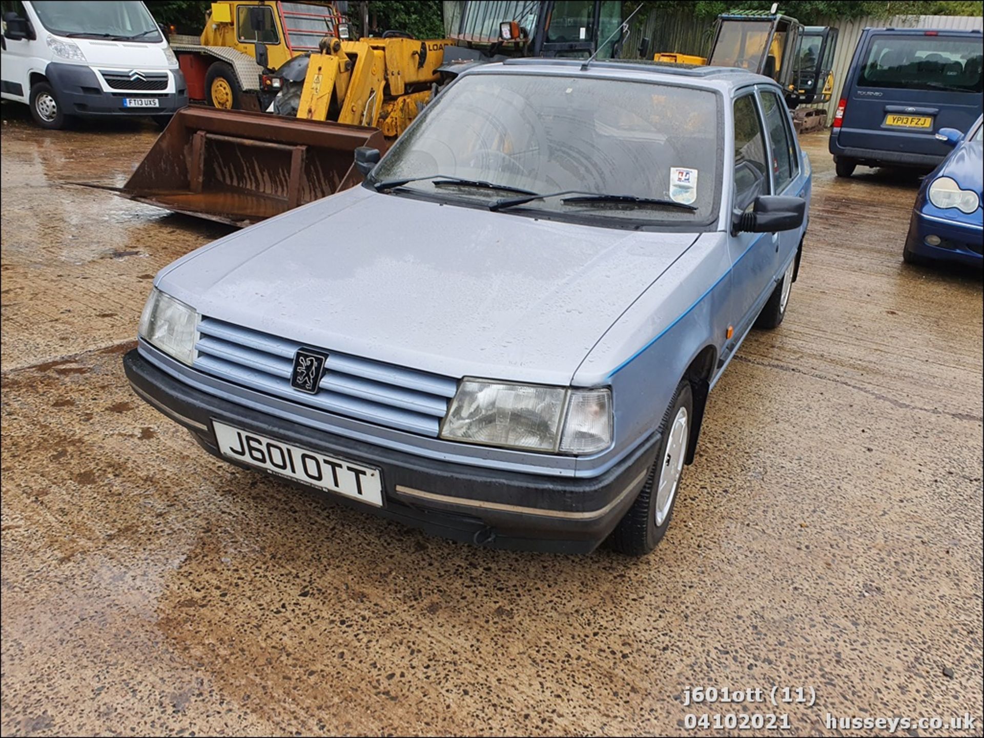 1992 PEUGEOT 309 GL AUTO - 1580cc 5dr Hatchback (Blue) - Image 11 of 15