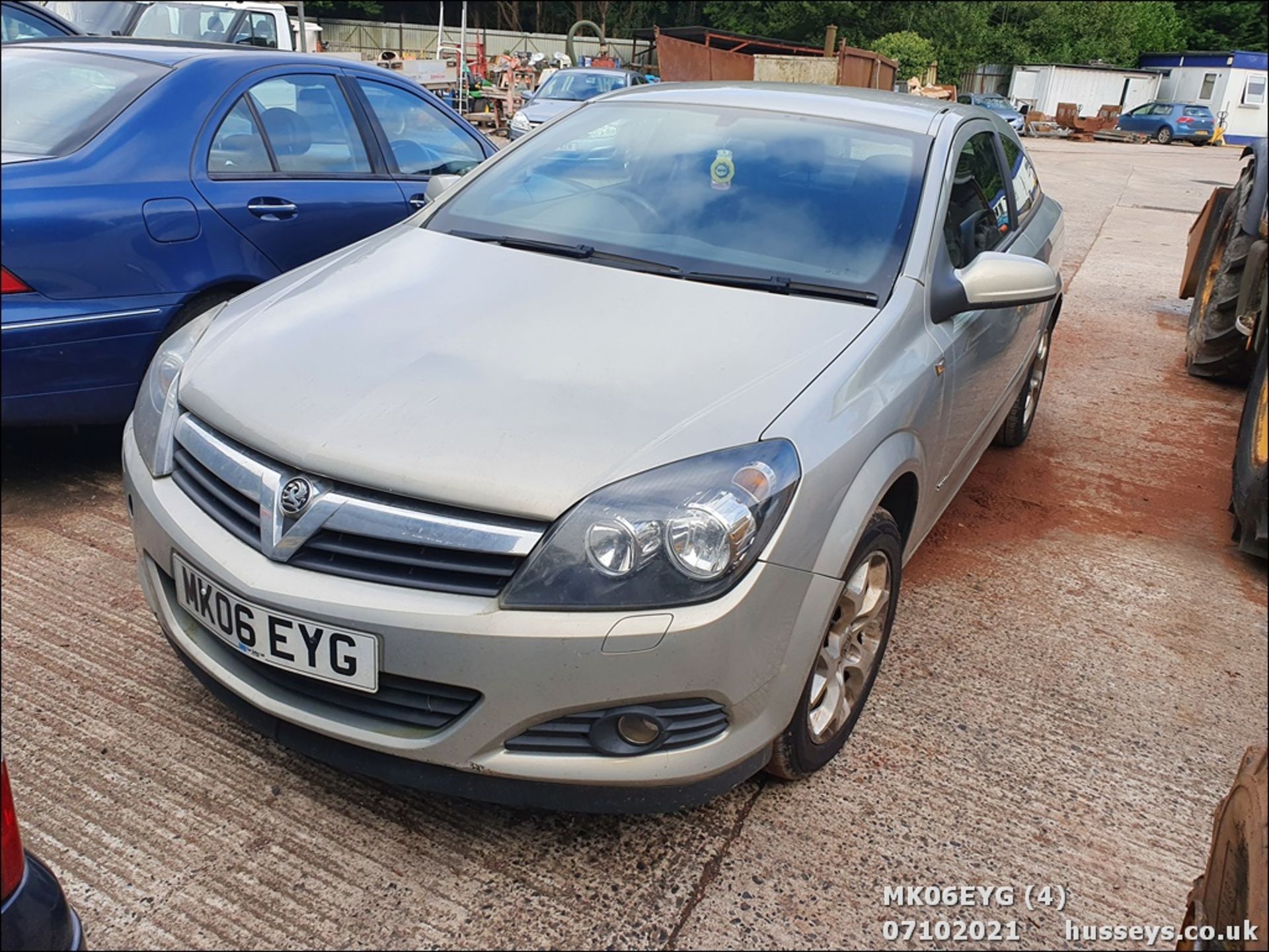 06/06 VAUXHALL ASTRA SXI - 1364cc 3dr Hatchback (Silver) - Image 9 of 26