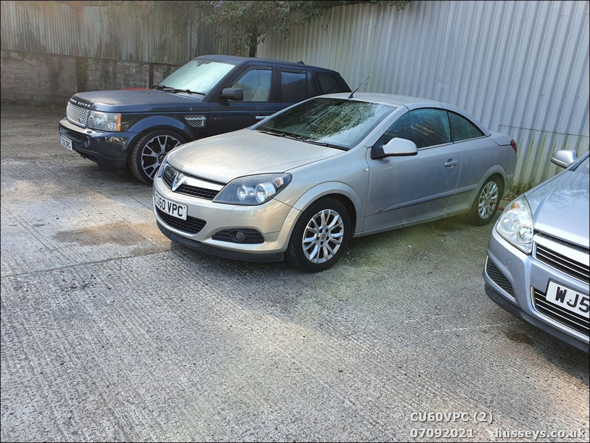 11/60 VAUXHALL ASTRA SPORT - 1796cc 2dr Convertible (Silver, 123k) - Image 5 of 12