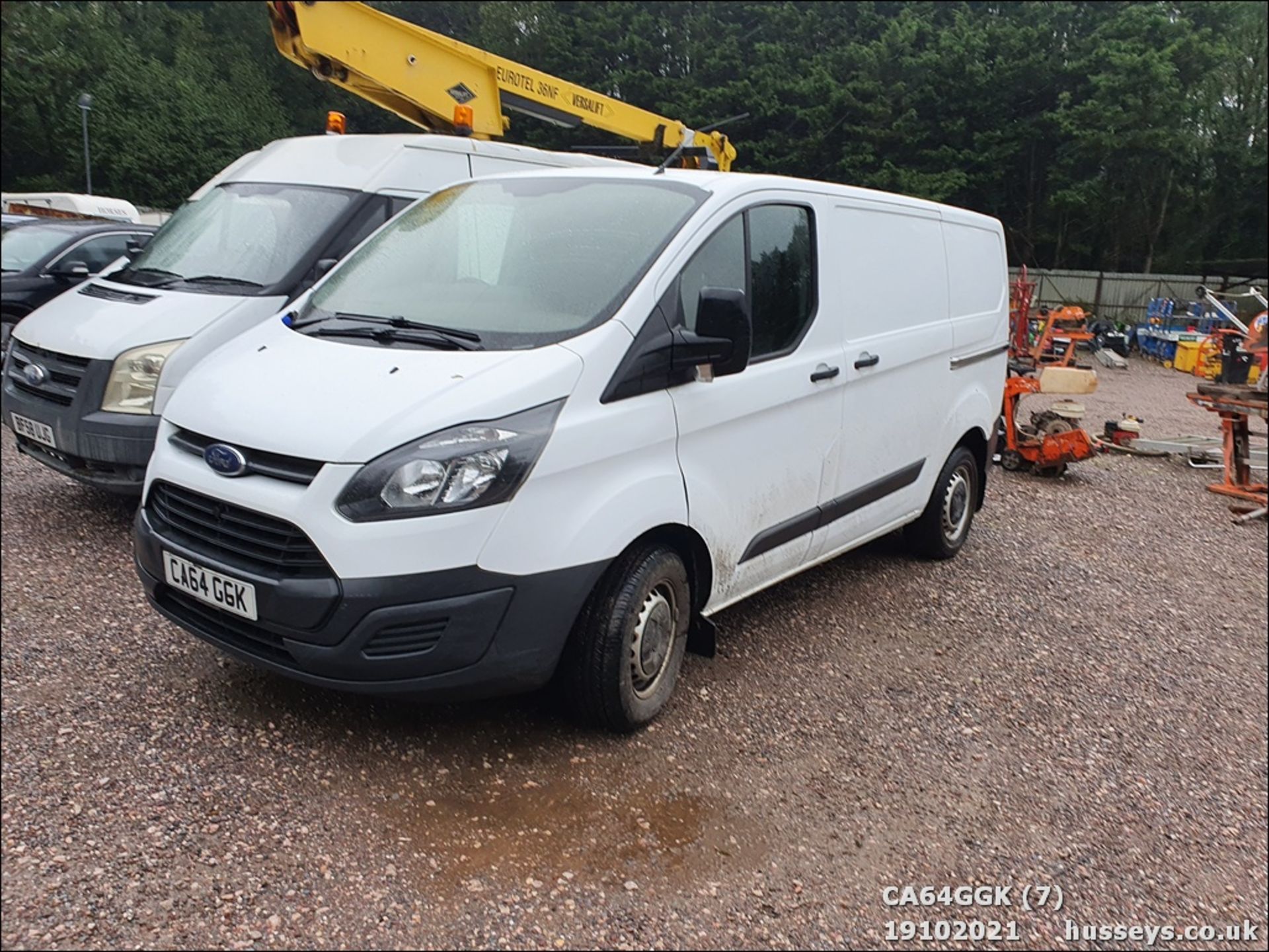 15/64 FORD TRANSIT CUSTOM 290 ECO-TE - 2198cc 5dr Van (White, 141k) - Image 7 of 11