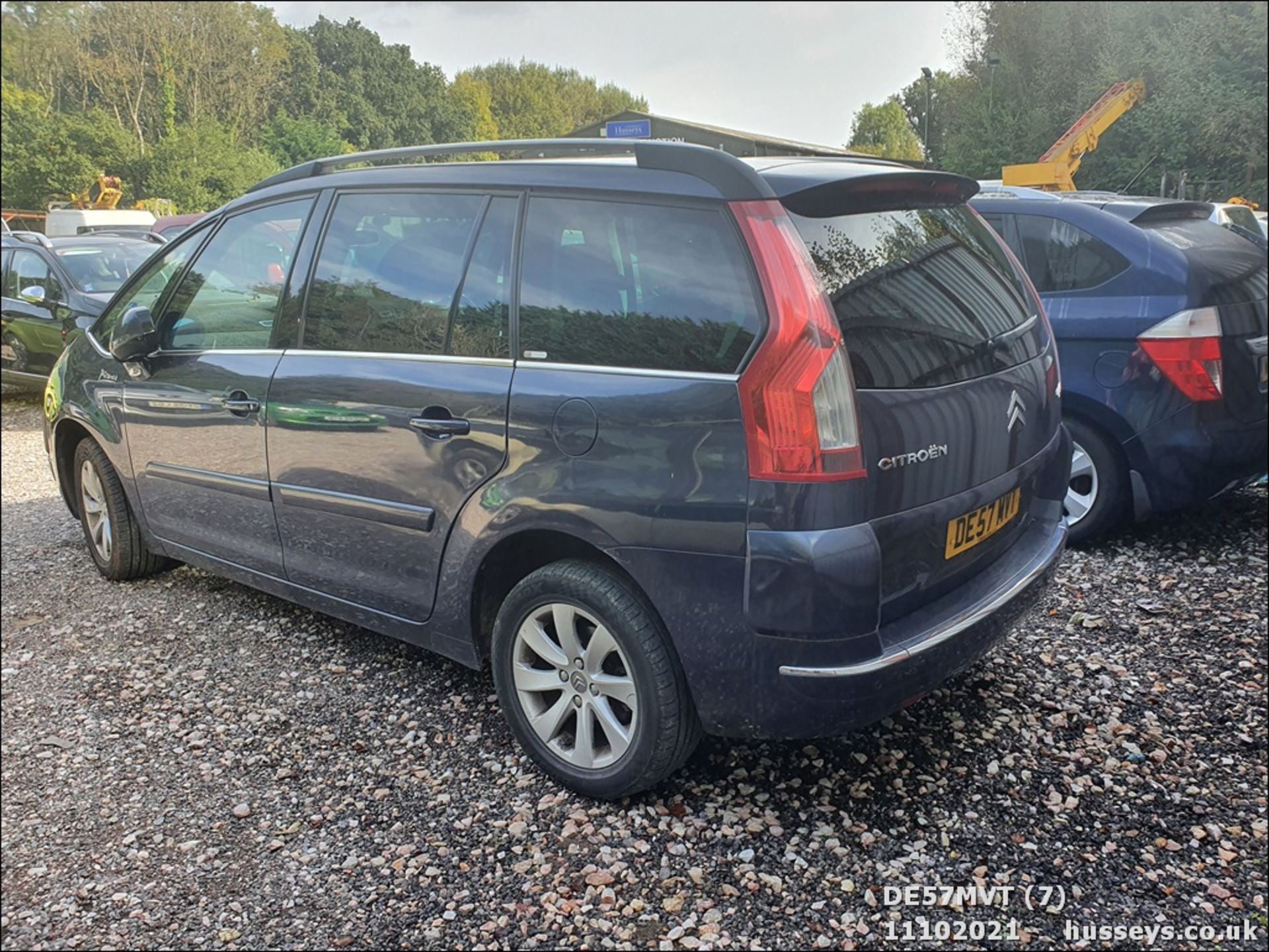 07/57 CITROEN C4 PICASSO 7 EXCL HDI A - 1560cc 5dr MPV (Mauve/purple, 93k) - Image 7 of 13