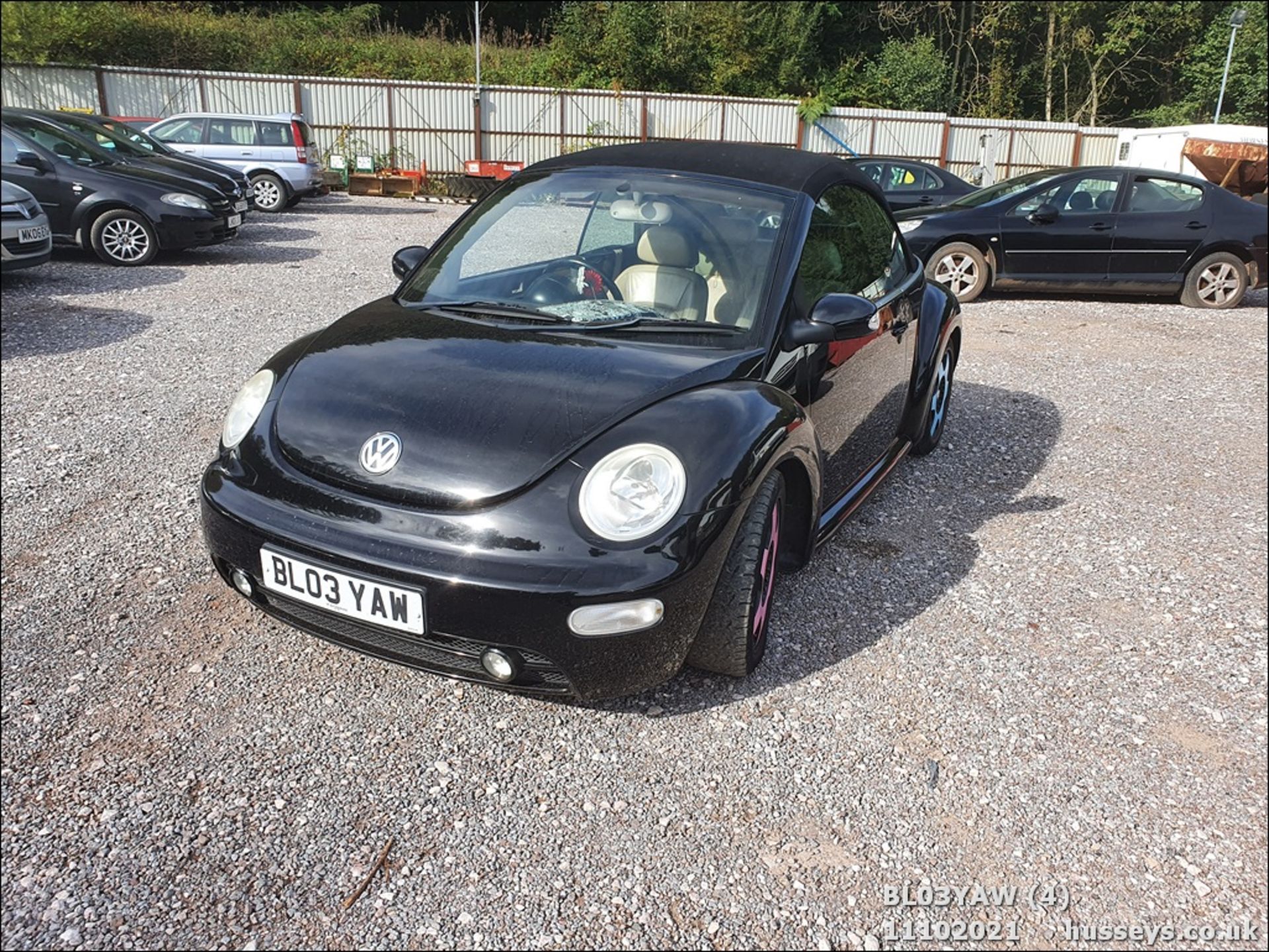 03/03 VOLKSWAGEN BEETLE CABRIOLET - 1595cc 2dr Convertible (Black, 109k) - Image 5 of 17