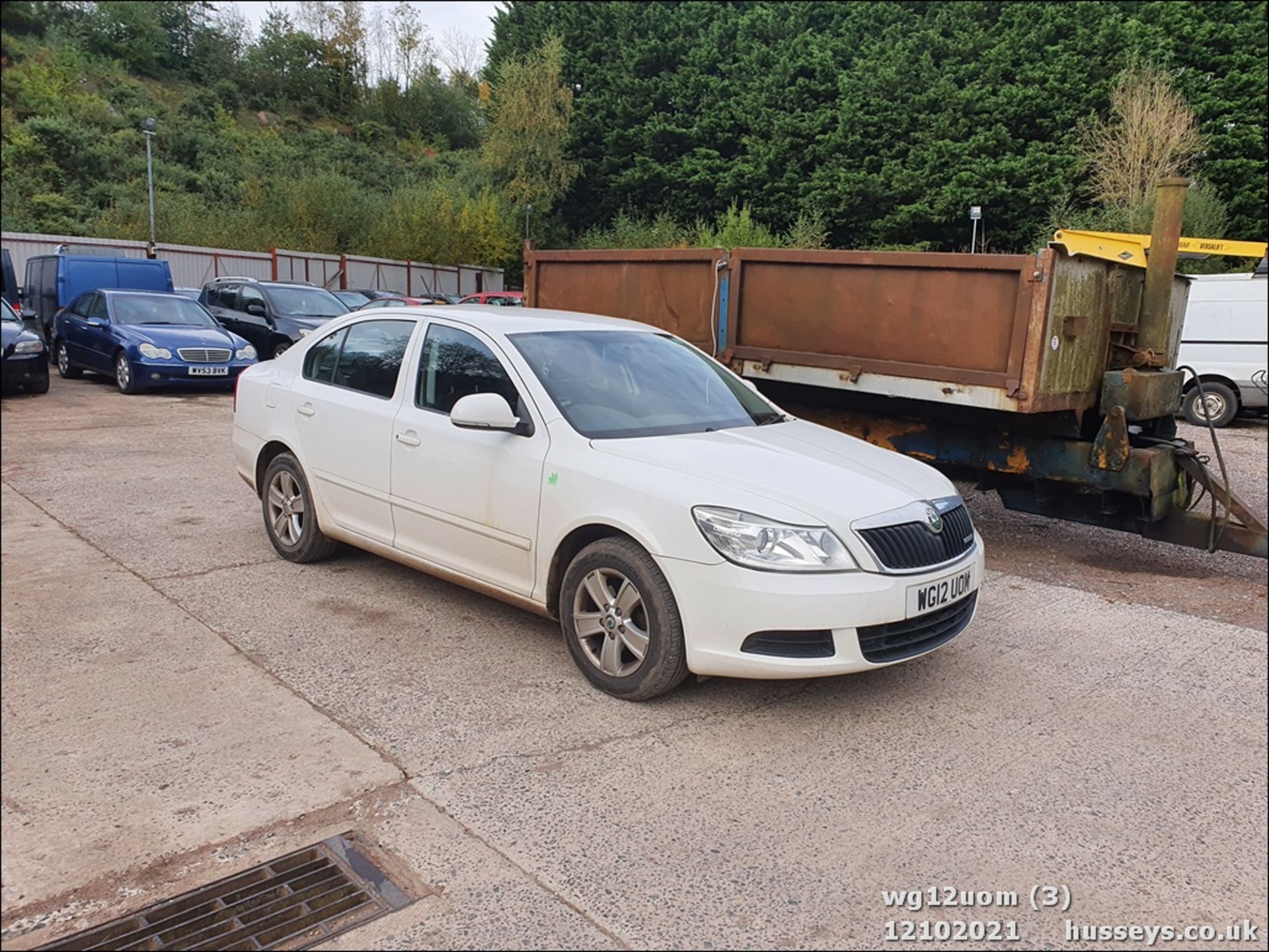 12/12 SKODA OCTAVIA GREENLINE TDI CR - 1598cc 5dr Hatchback (White, 147k) - Image 3 of 16