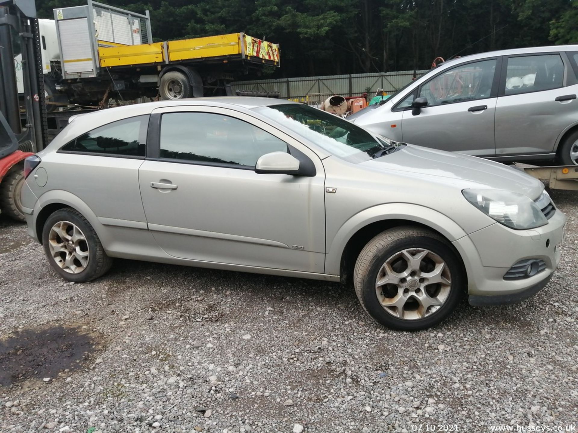 06/06 VAUXHALL ASTRA SXI - 1364cc 3dr Hatchback (Silver) - Image 10 of 26