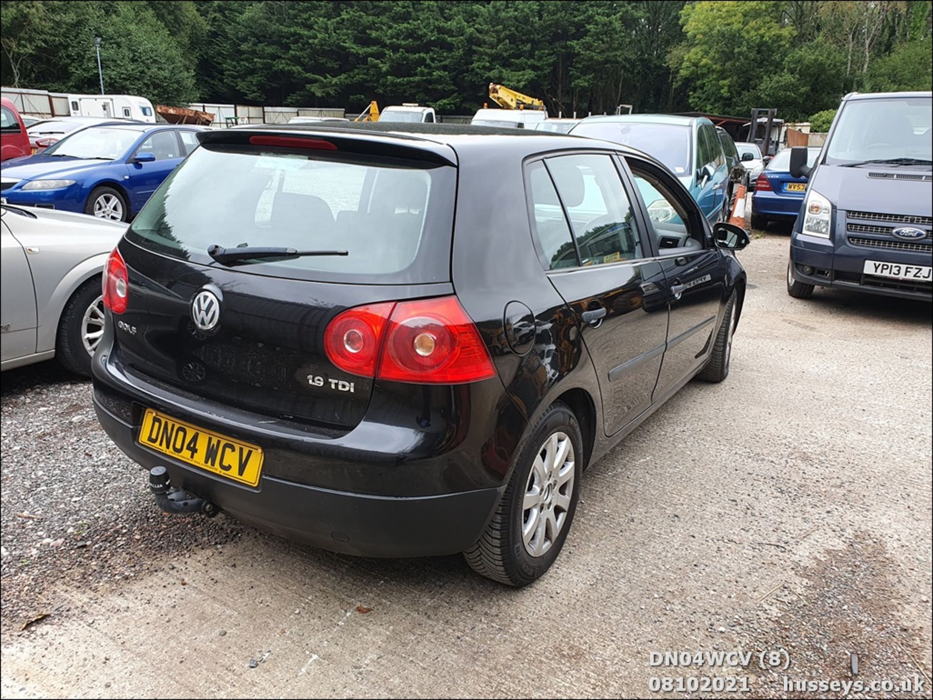 04/04 VOLKSWAGEN GOLF TDI SE - 1896cc 5dr Hatchback (Black, 191k) - Image 8 of 11