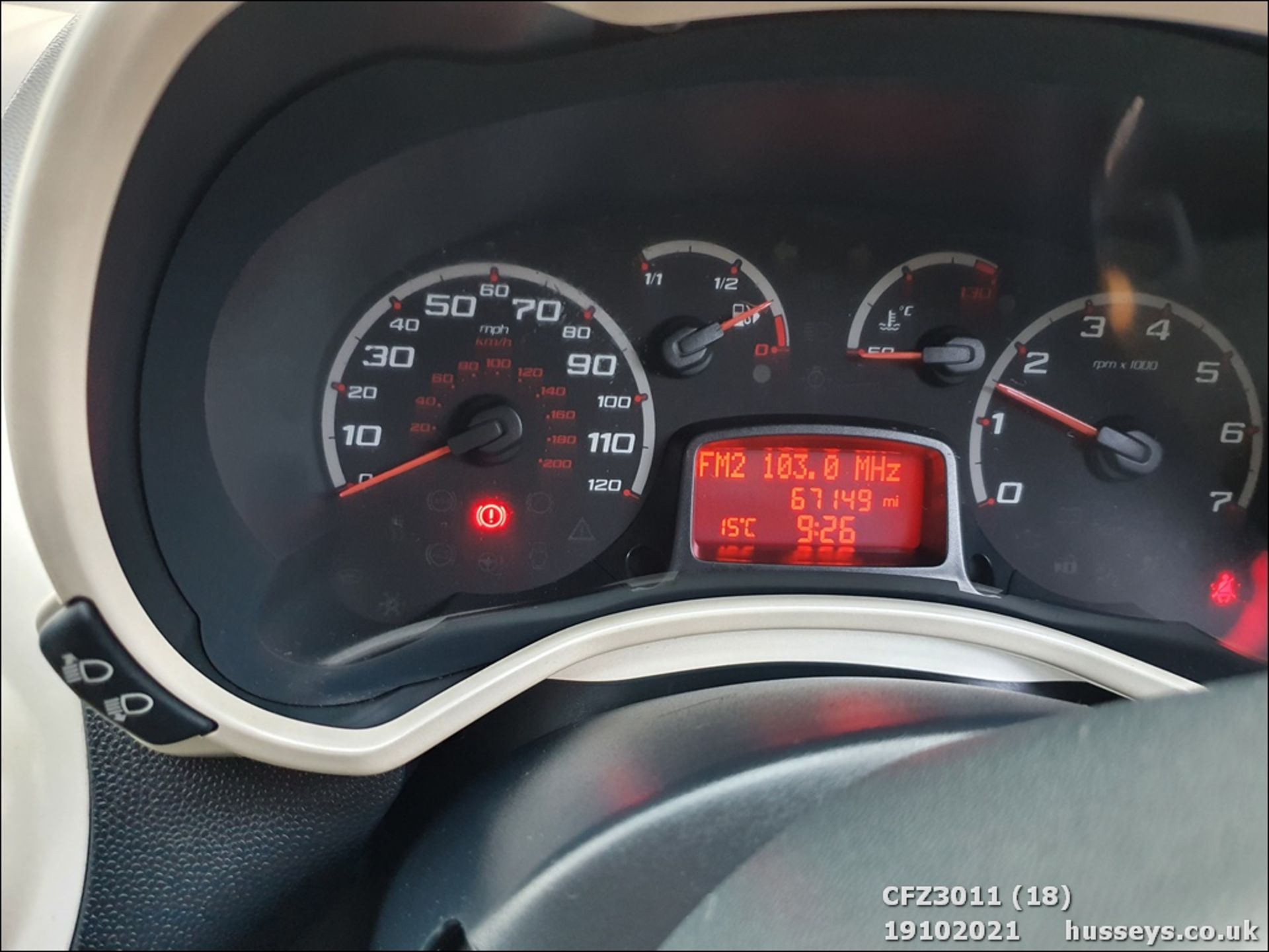 2010 FORD KA ZETEC TDCI - 1268cc 3dr Hatchback (Red, 67k) - Image 18 of 20