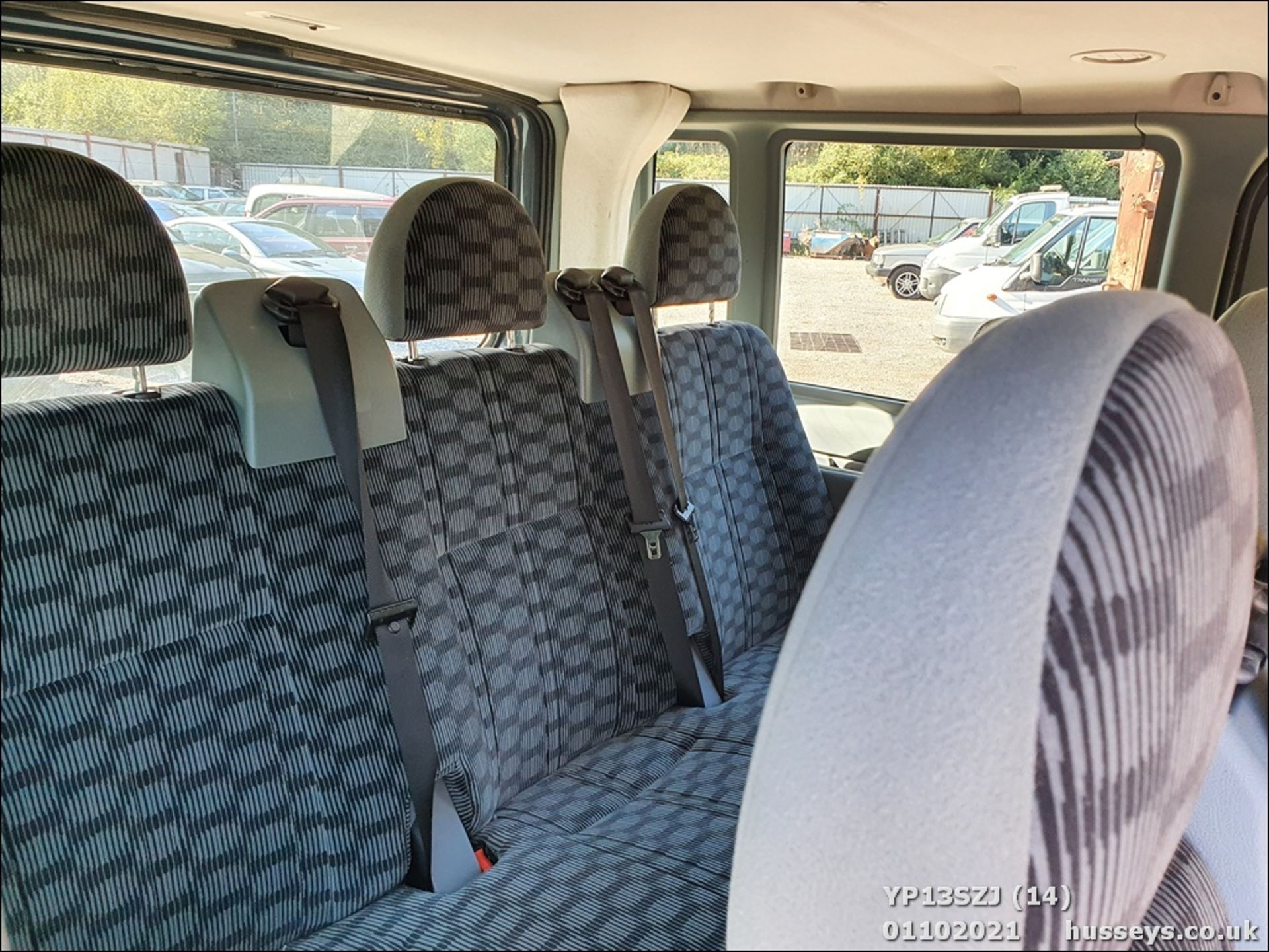 13/13 FORD TRANSIT 125 T280 FWD - 2198cc 5dr MPV (Grey) - Image 11 of 18