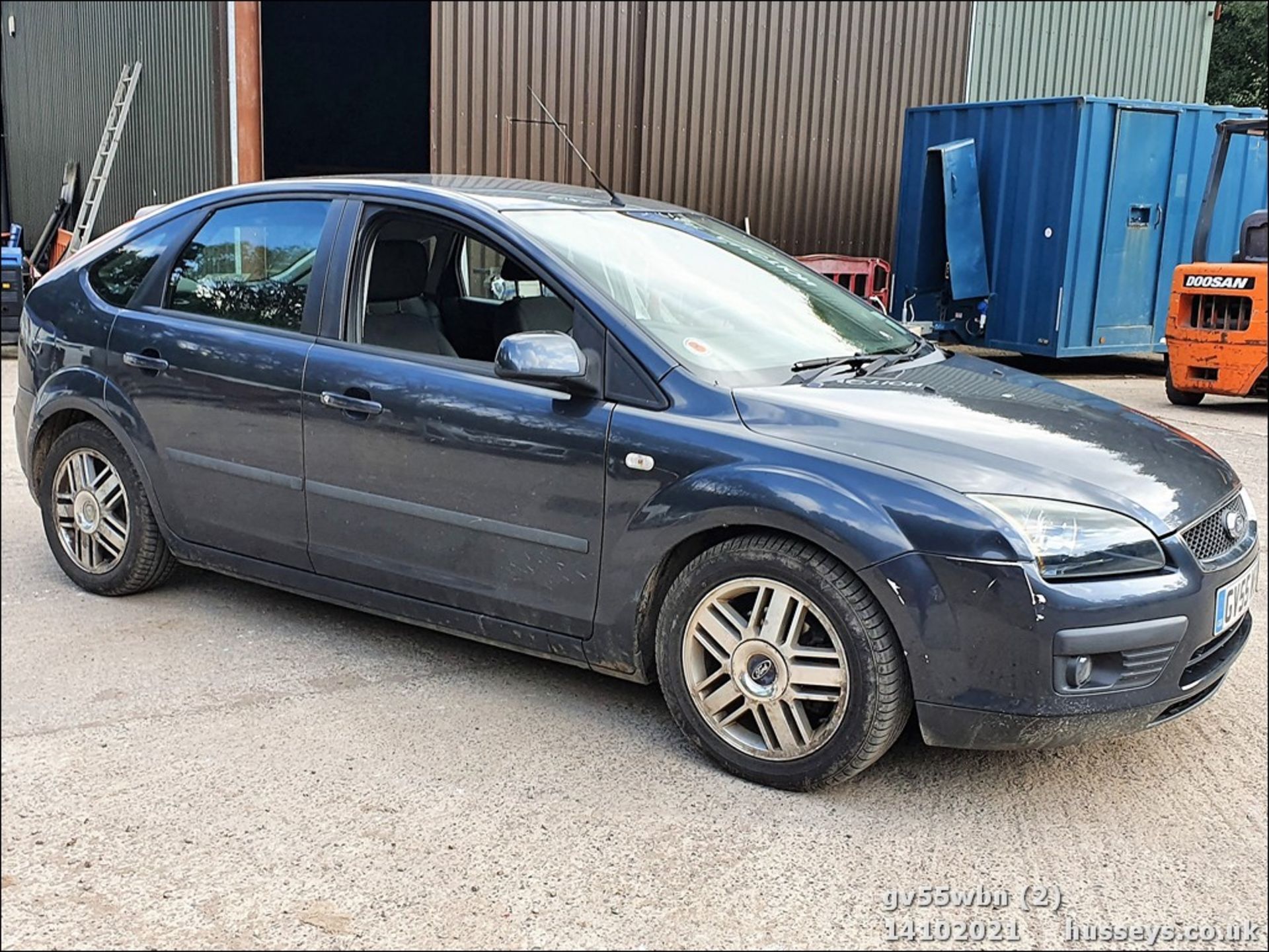 05/55 FORD FOCUS ZETEC CLIMATE - 1596cc 5dr Hatchback (Grey, 124k)