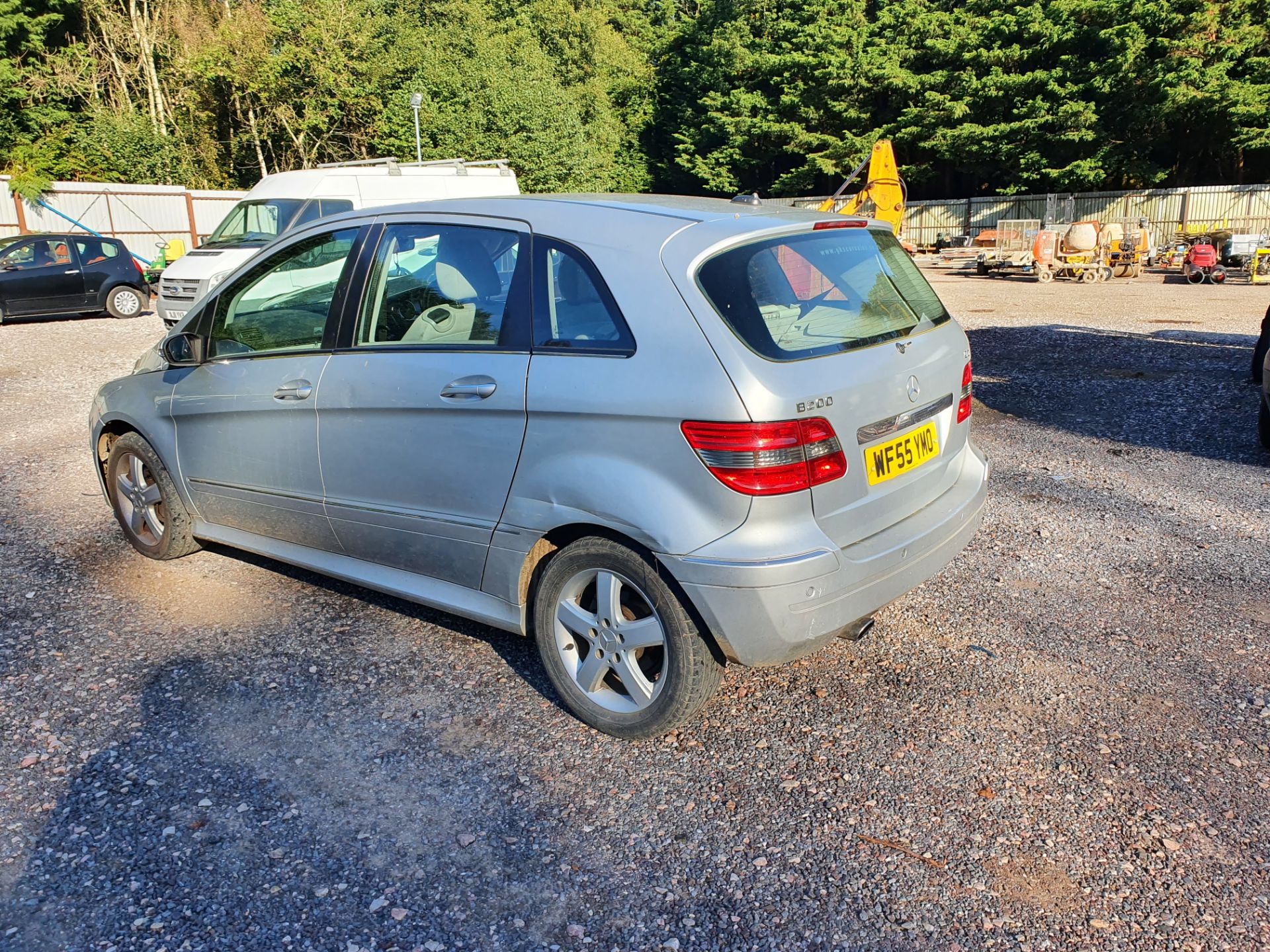 05/55 MERCEDES B200 CDI SE CVT - 1992cc 5dr MPV (Silver) - Image 9 of 17