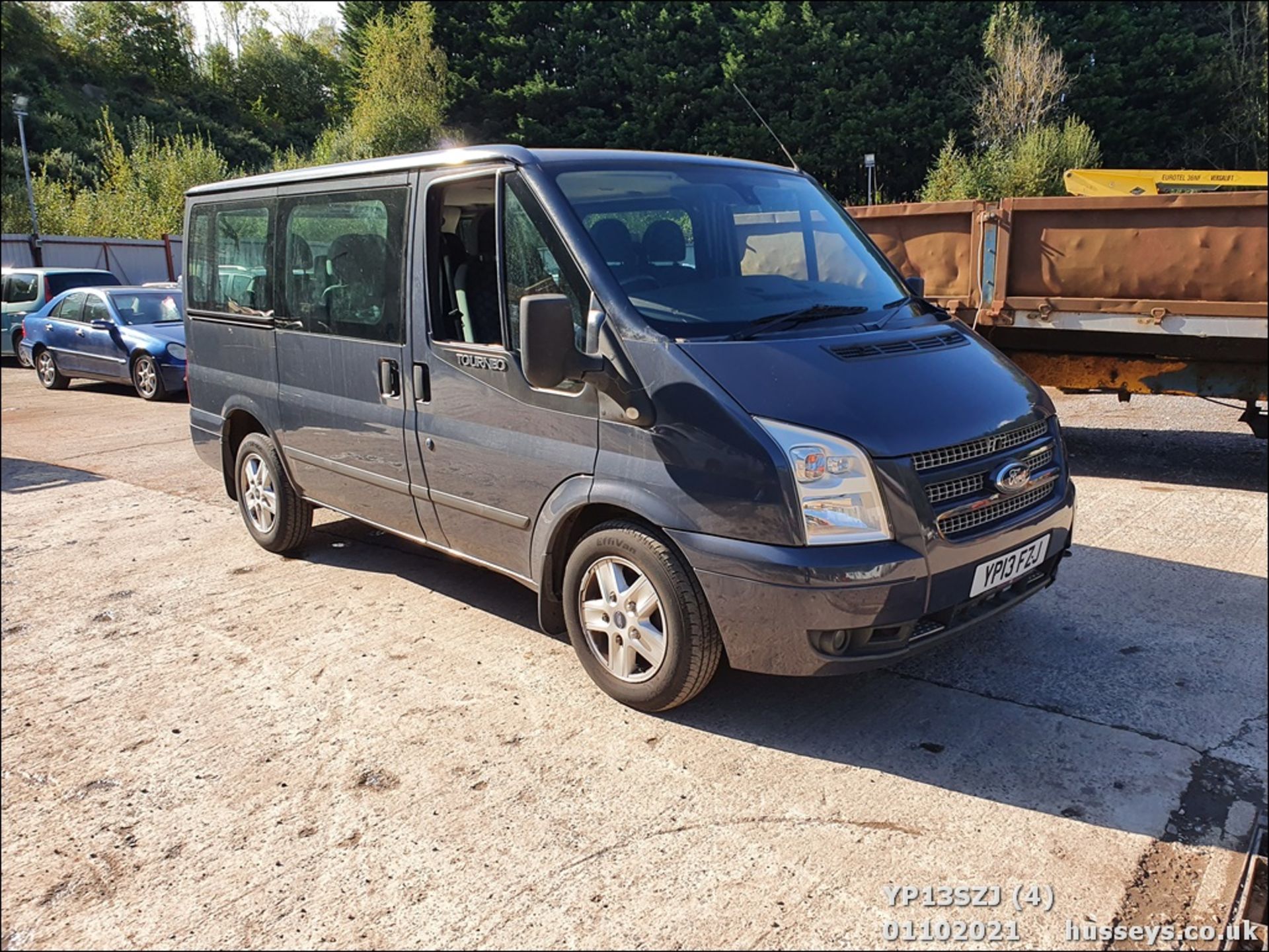 13/13 FORD TRANSIT 125 T280 FWD - 2198cc 5dr MPV (Grey) - Image 4 of 18